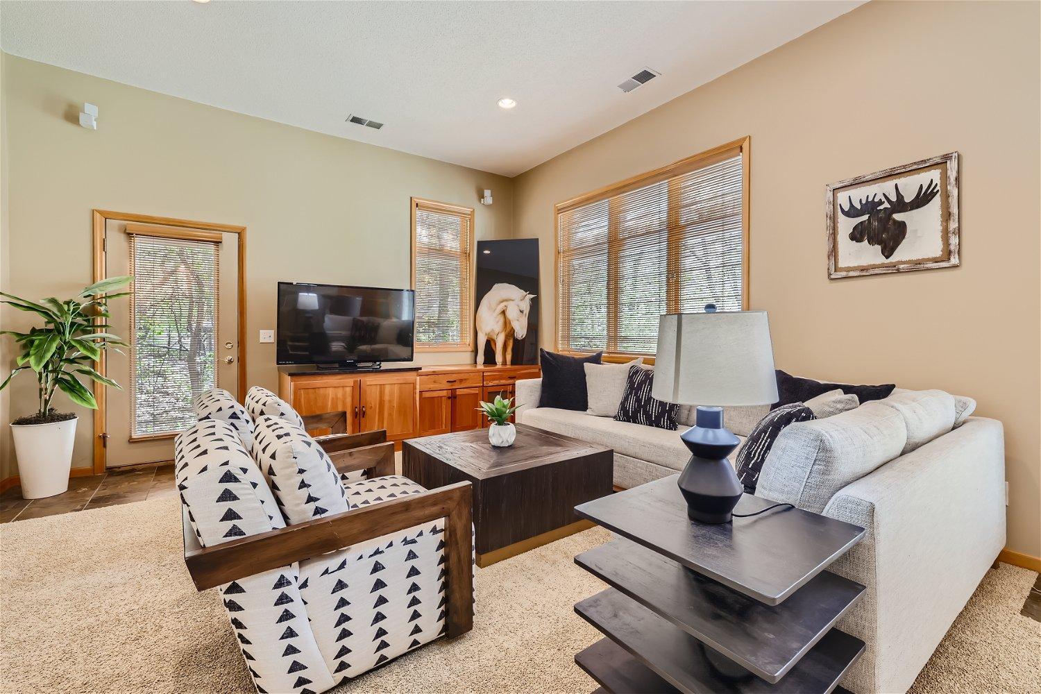 6782 Woodland Drive