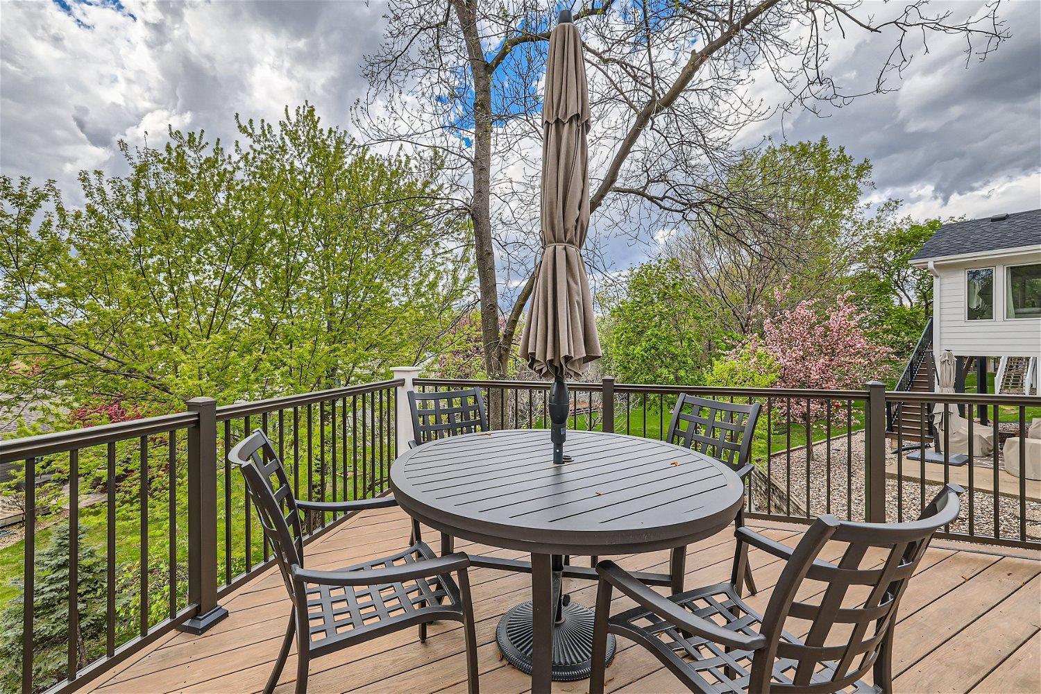6782 Woodland Drive