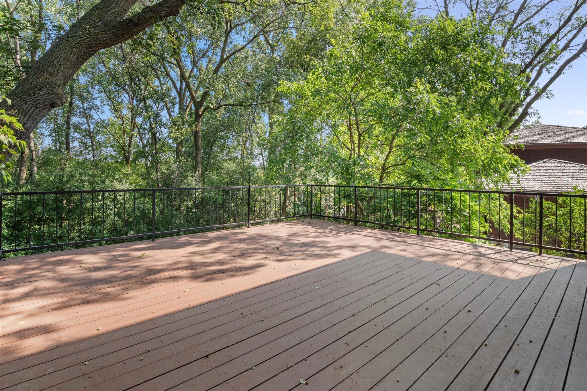 2400 Robin Oak Ridge