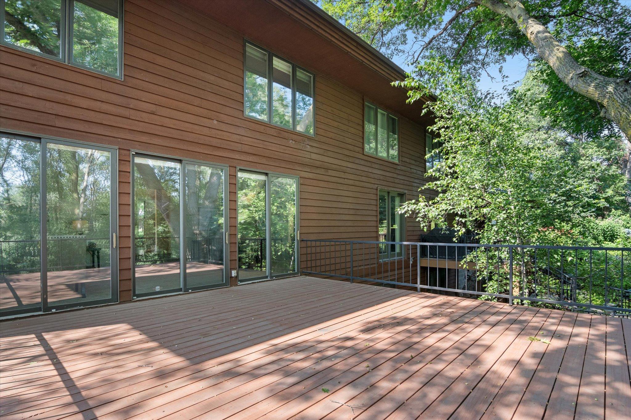 2400 Robin Oak Ridge