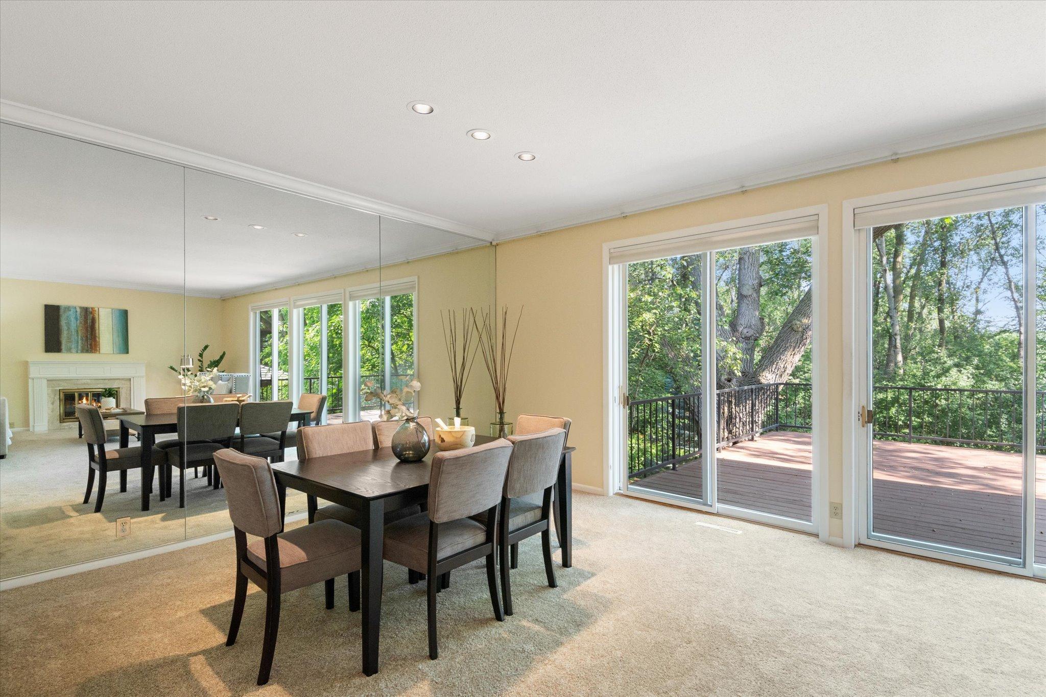 2400 Robin Oak Ridge