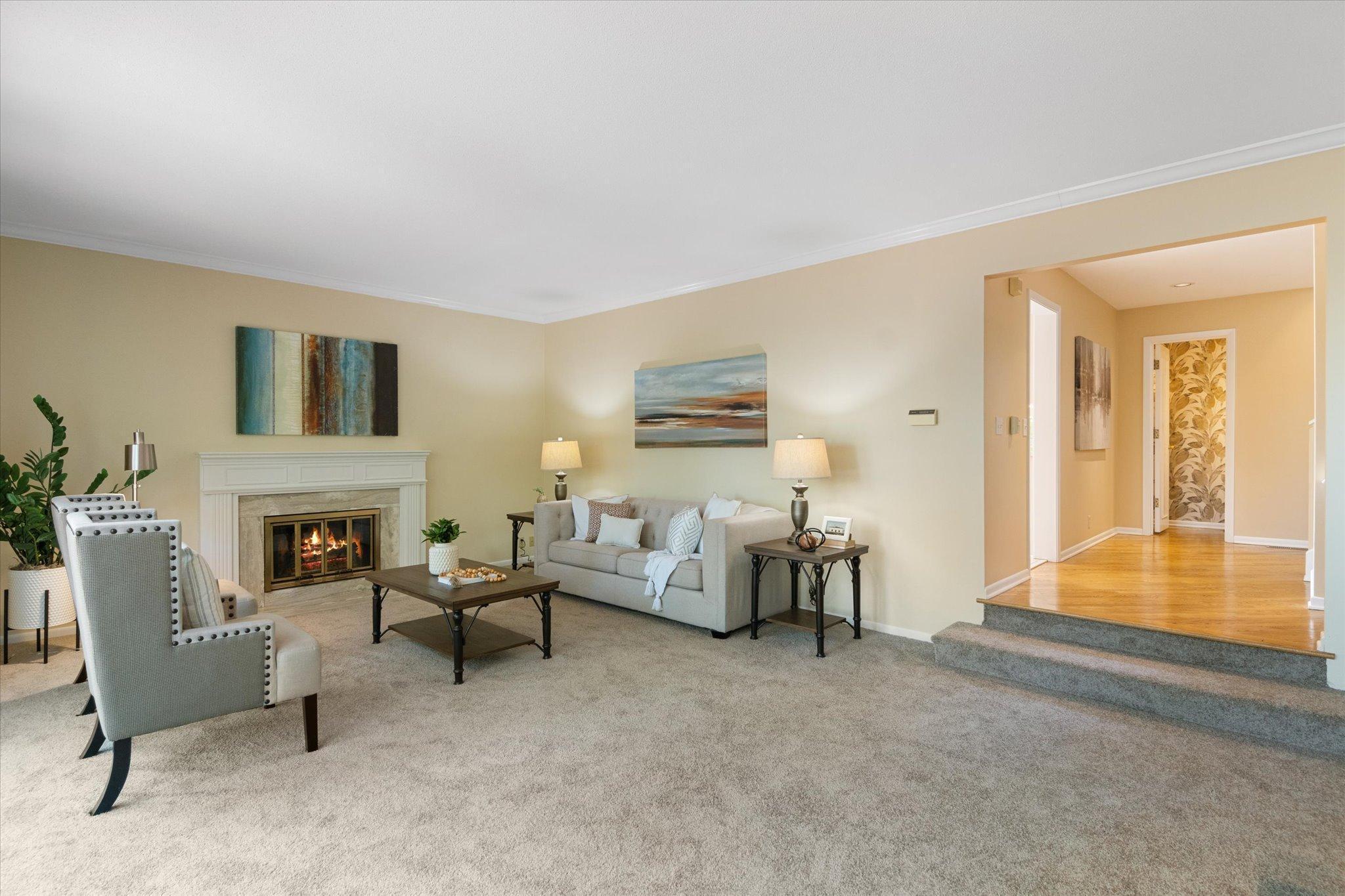 2400 Robin Oak Ridge