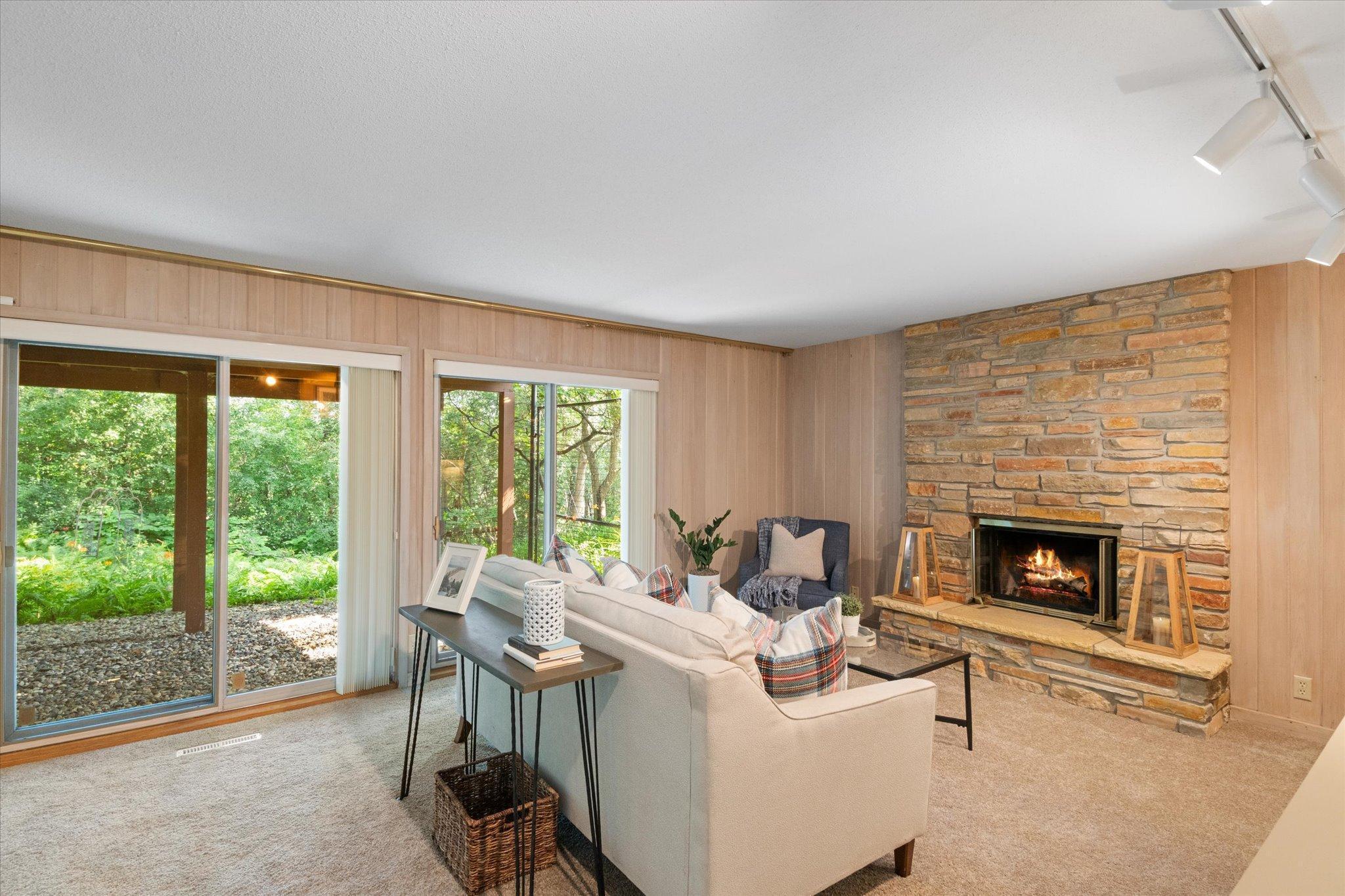 2400 Robin Oak Ridge