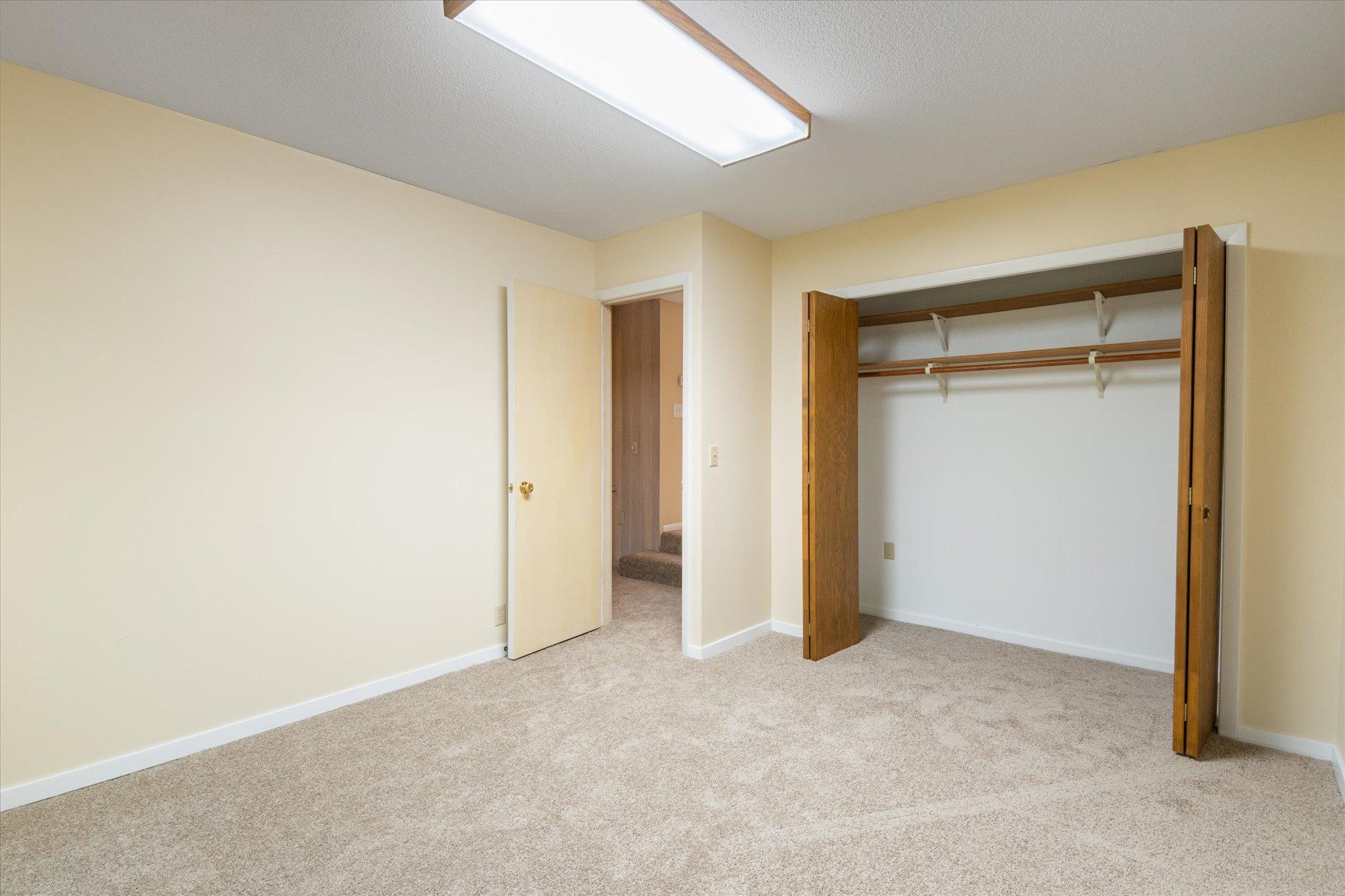 2400 Robin Oak Ridge