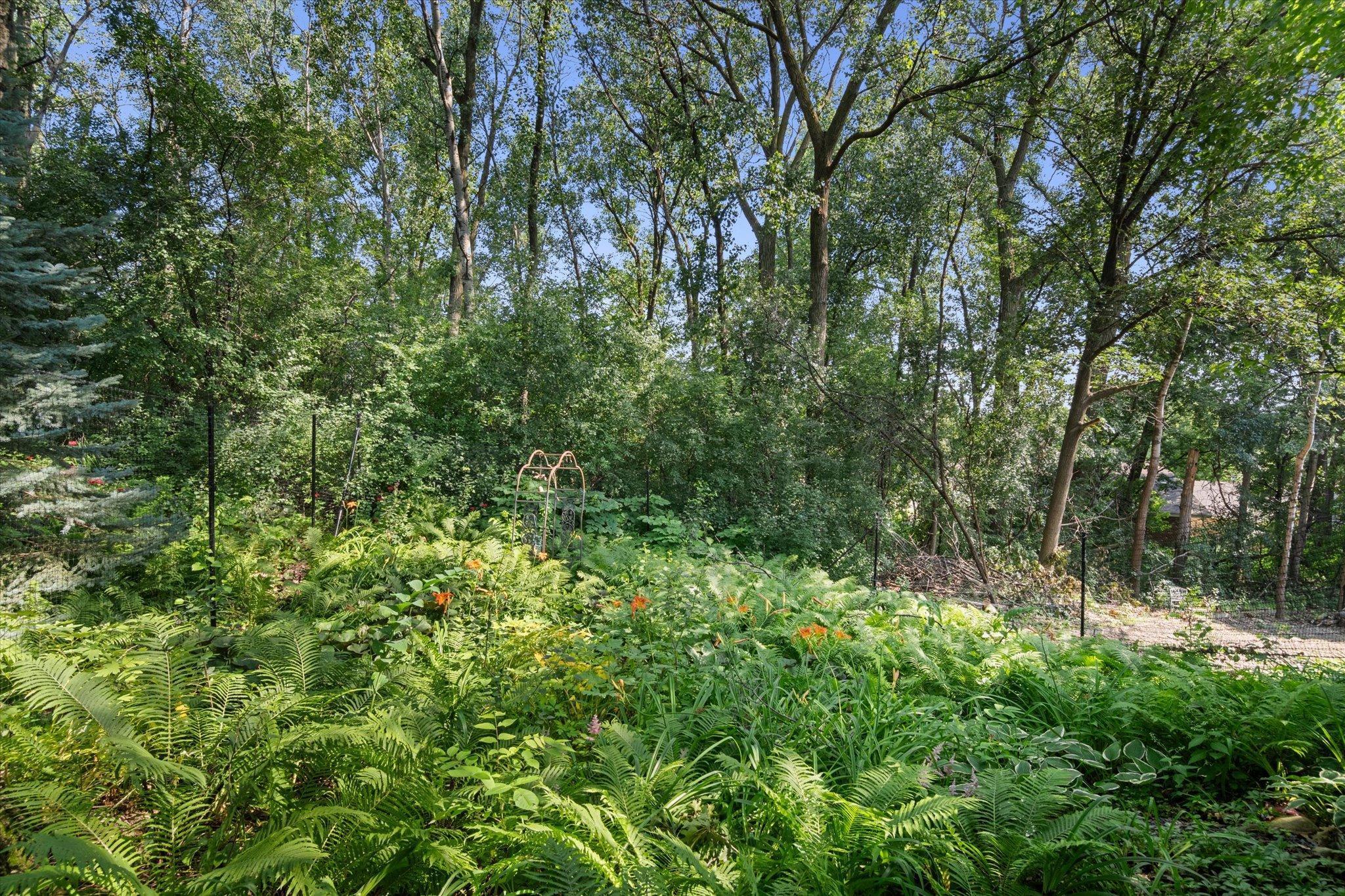 2400 Robin Oak Ridge