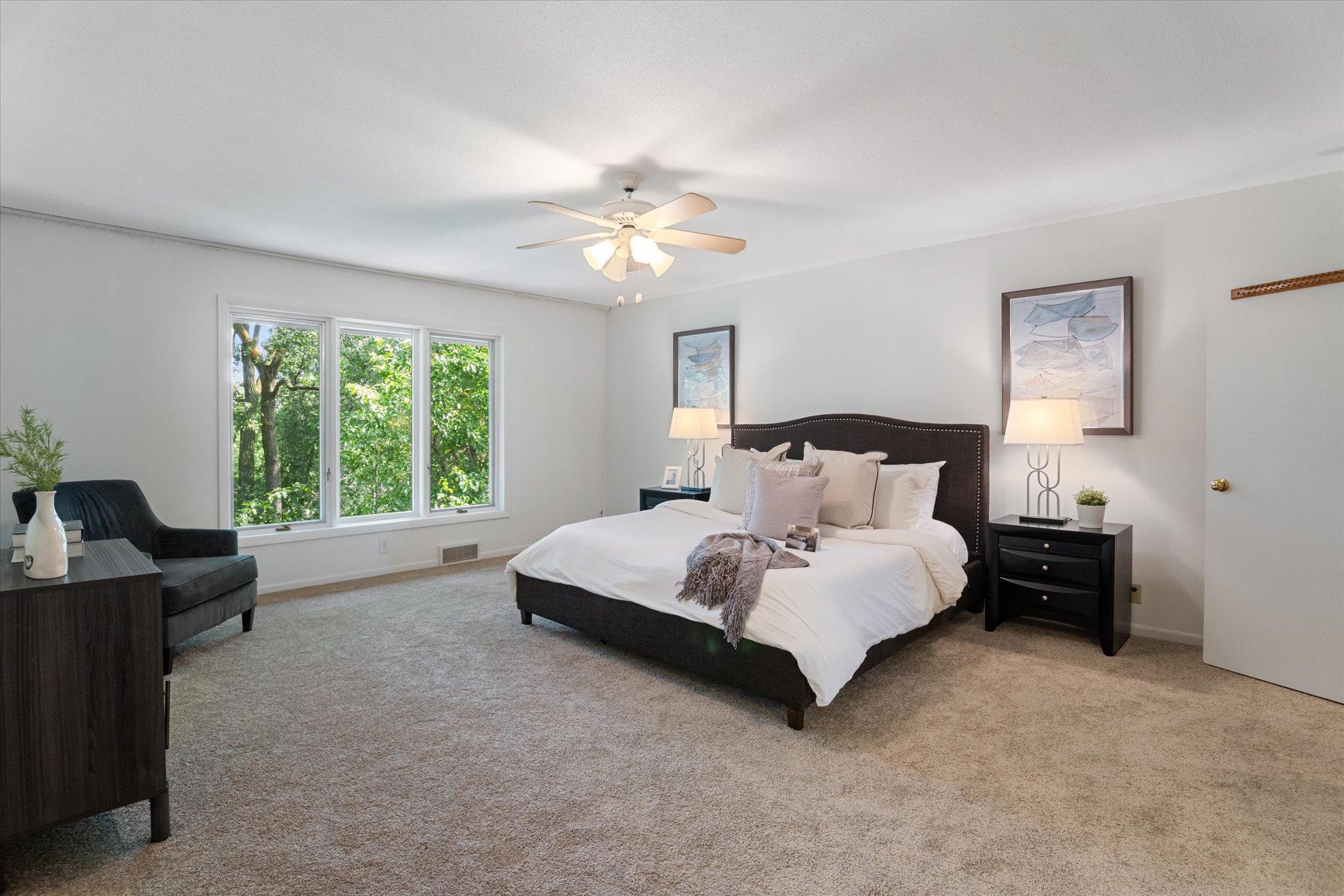 2400 Robin Oak Ridge