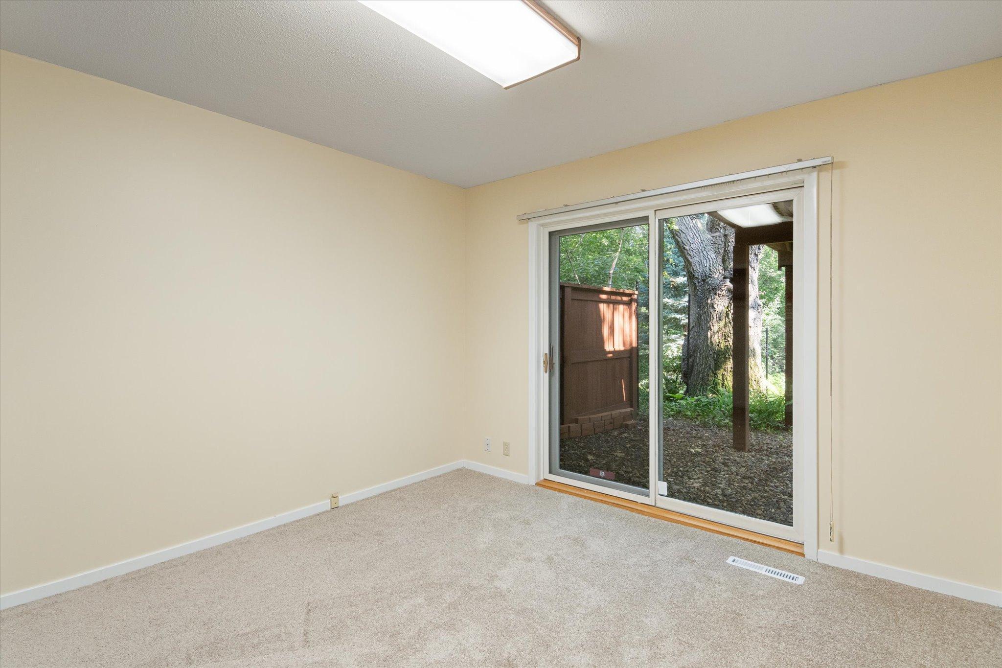 2400 Robin Oak Ridge