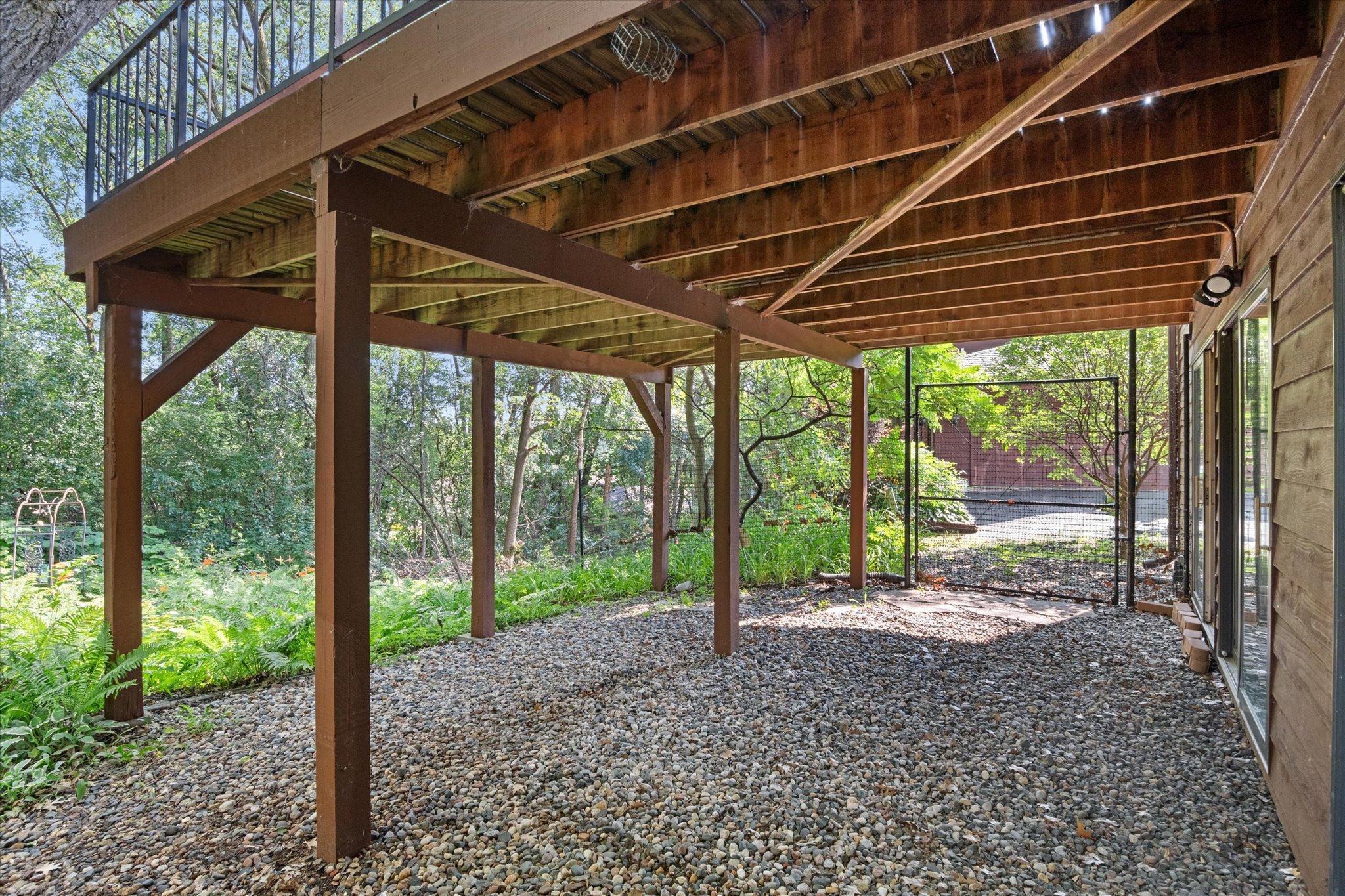 2400 Robin Oak Ridge