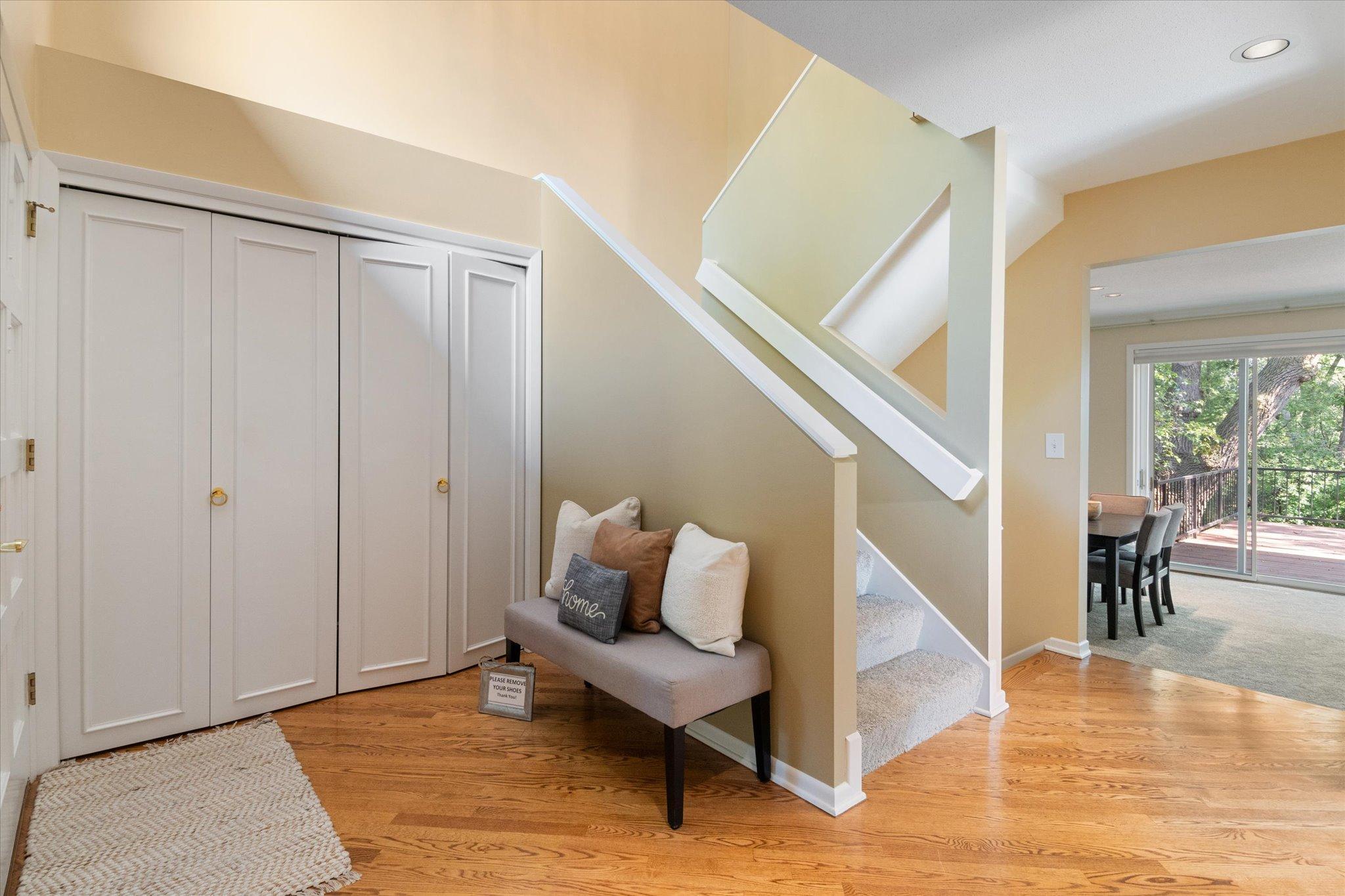 2400 Robin Oak Ridge