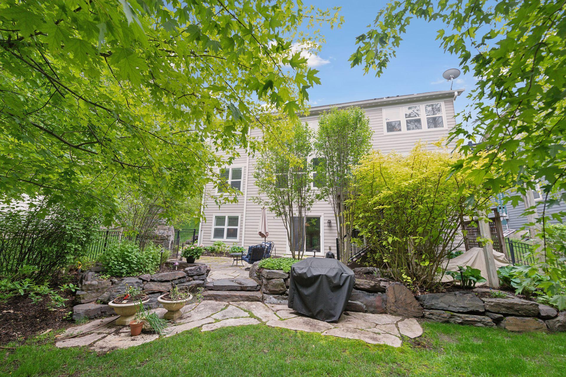 5460 Yellowstone Trail