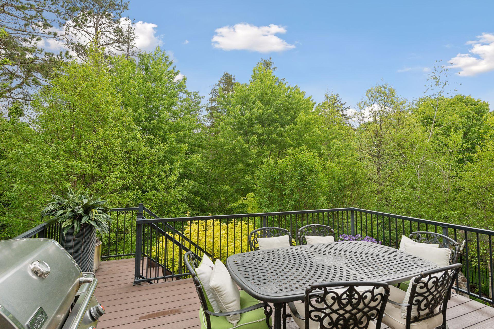 5460 Yellowstone Trail