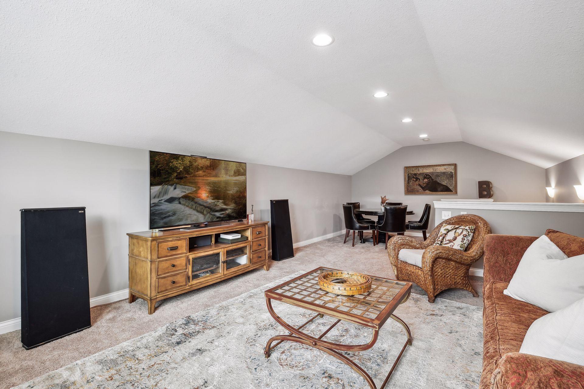 5460 Yellowstone Trail