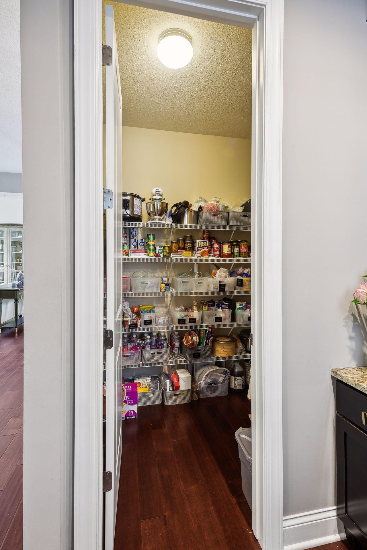 5460 Yellowstone Trail