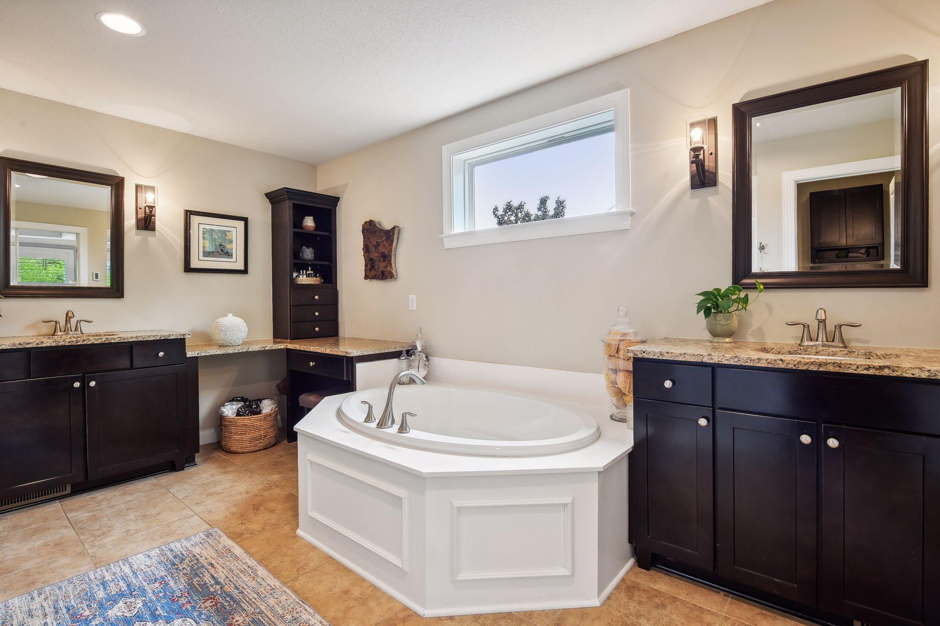 5460 Yellowstone Trail