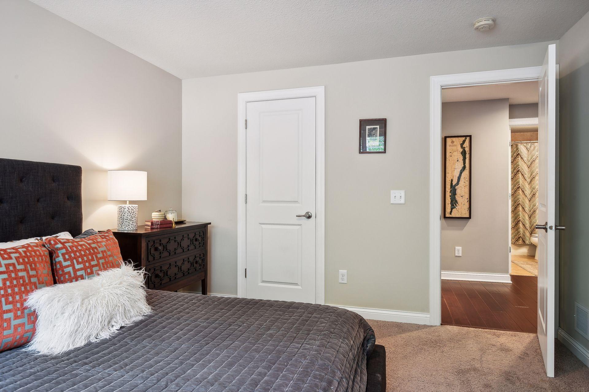 5460 Yellowstone Trail