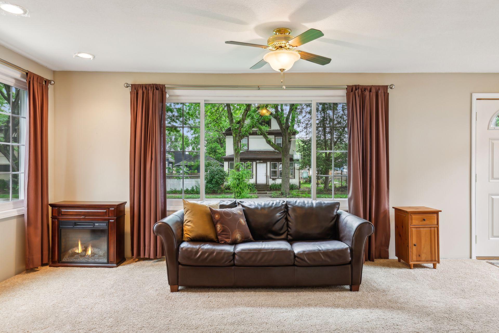 1710 Grand Street NE