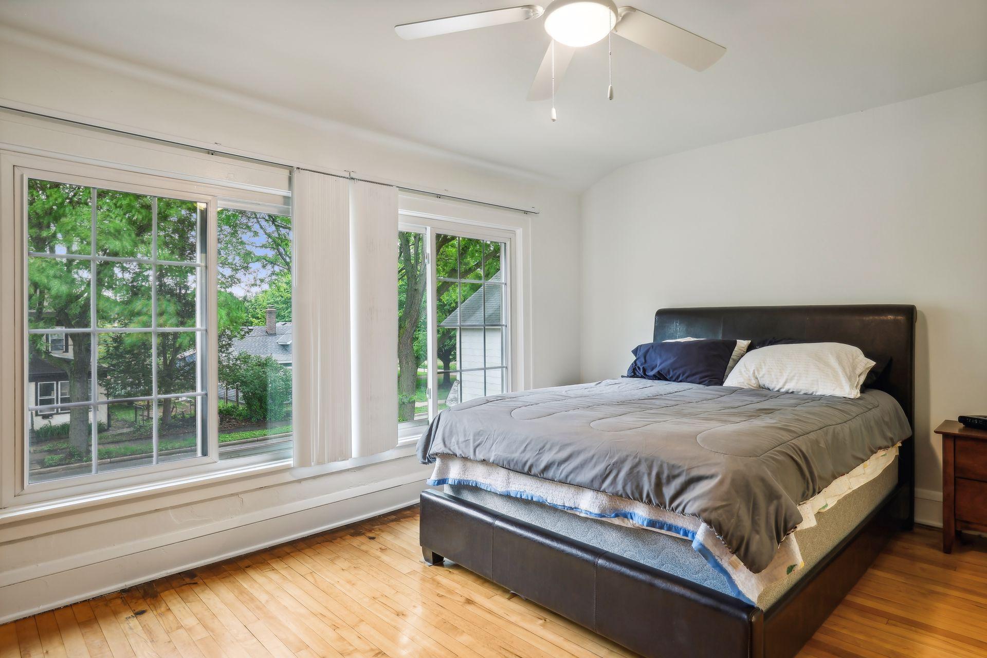 1710 Grand Street NE