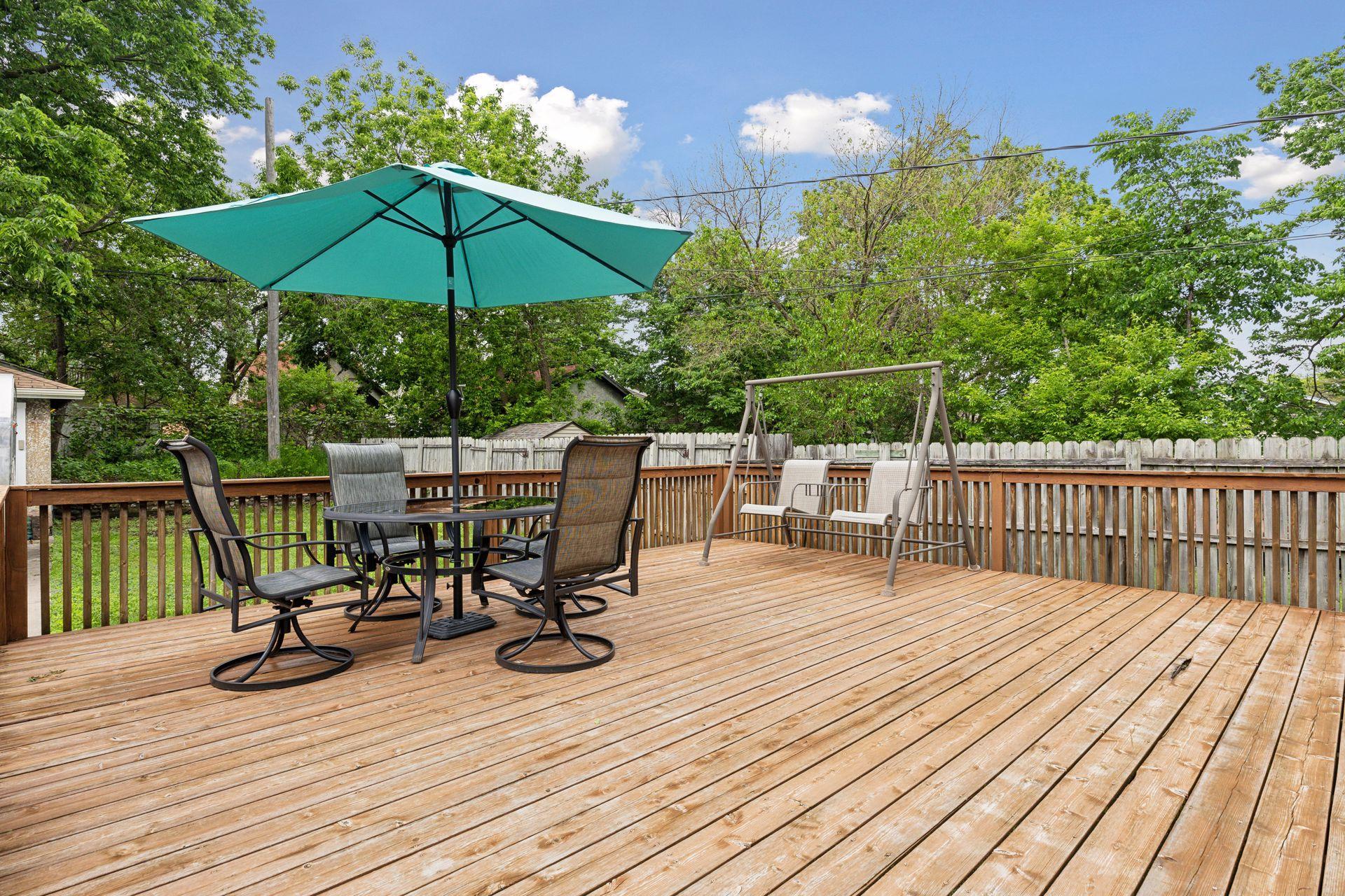 1710 Grand Street NE