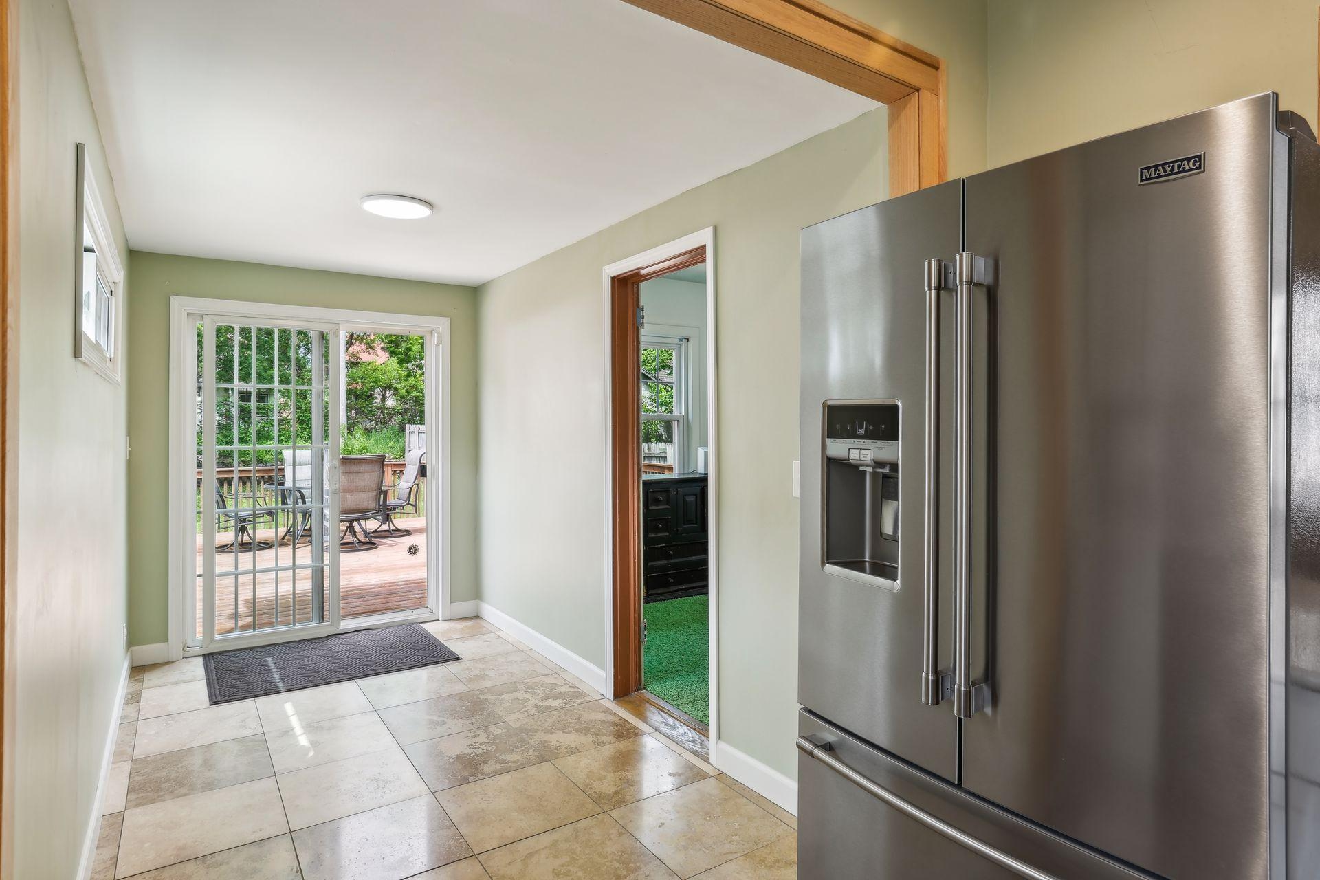 1710 Grand Street NE