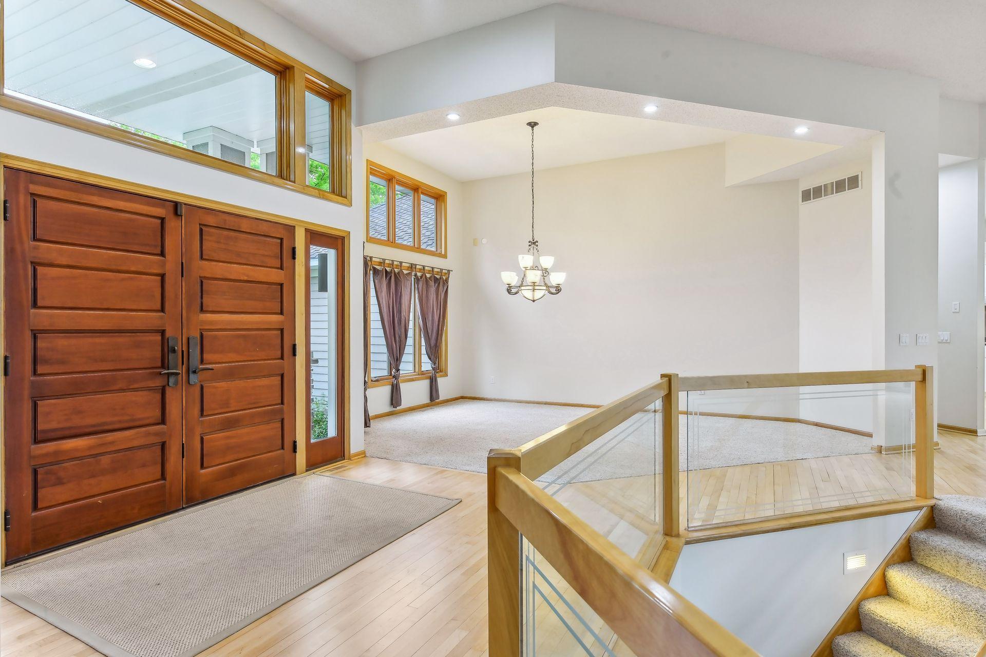 16418 Gladys Lane