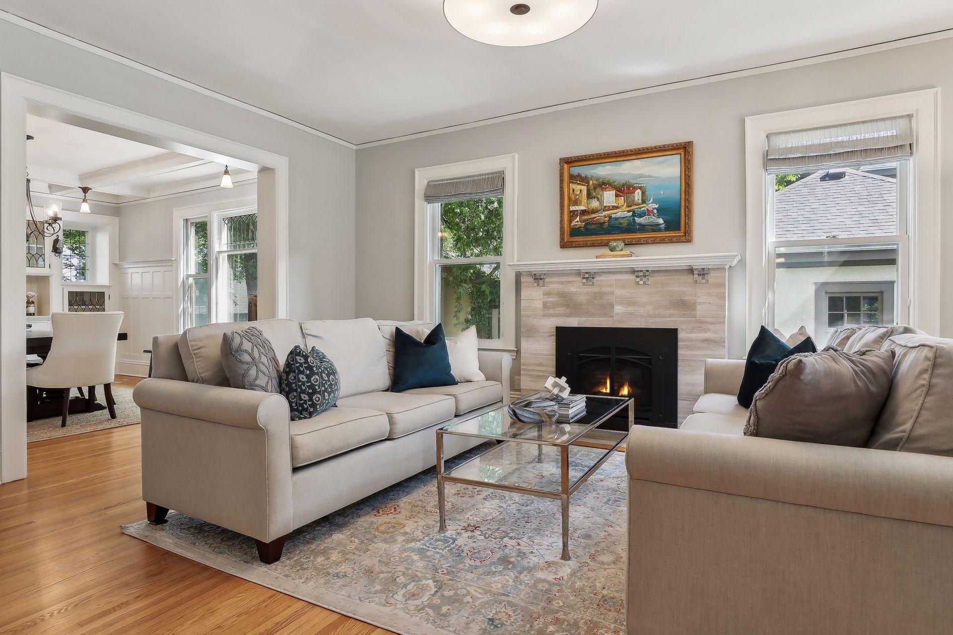 2521 Irving Avenue S