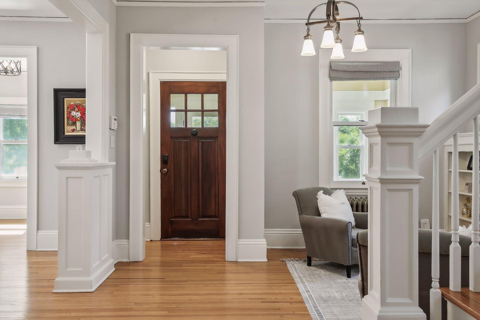 2521 Irving Avenue S