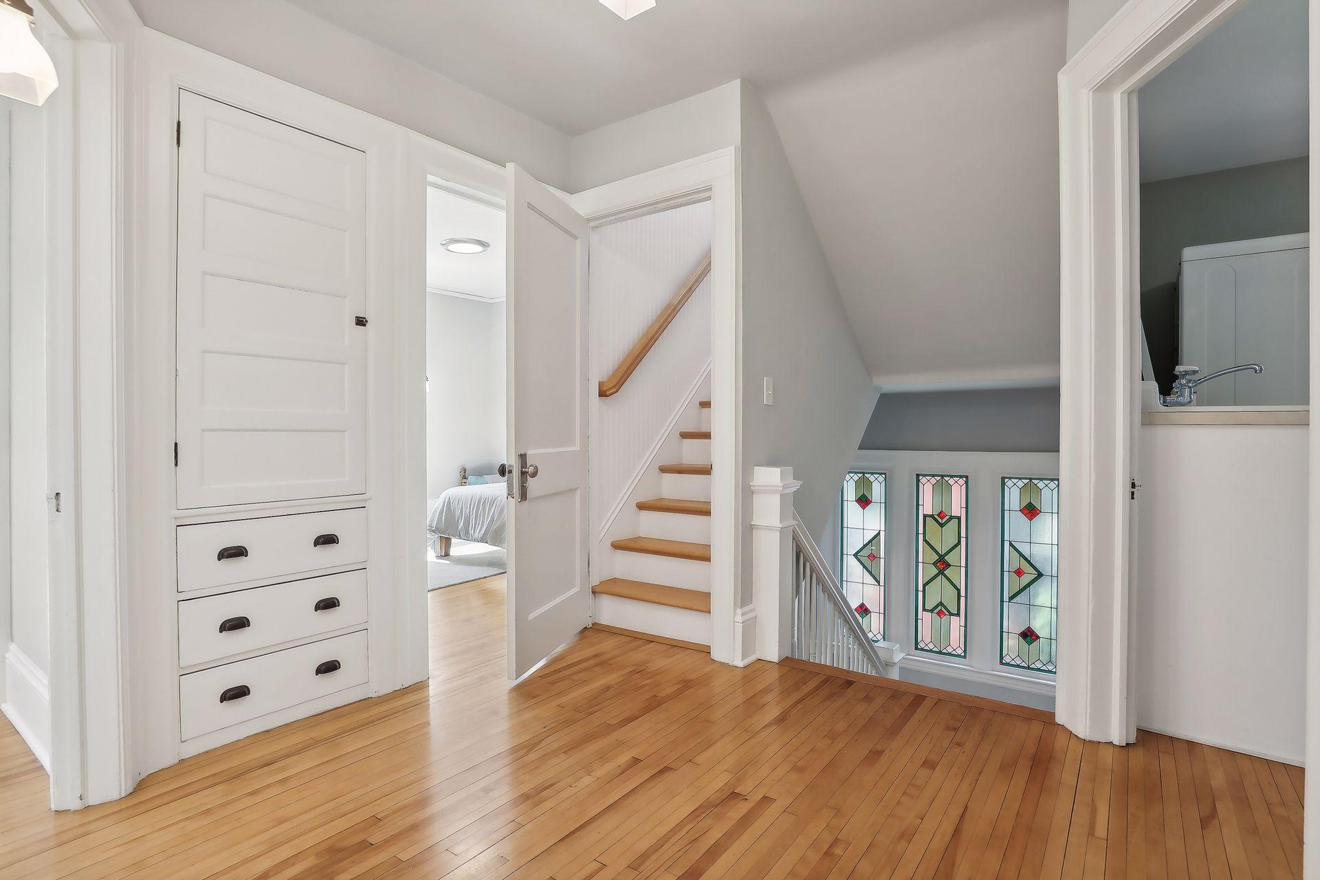 2521 Irving Avenue S