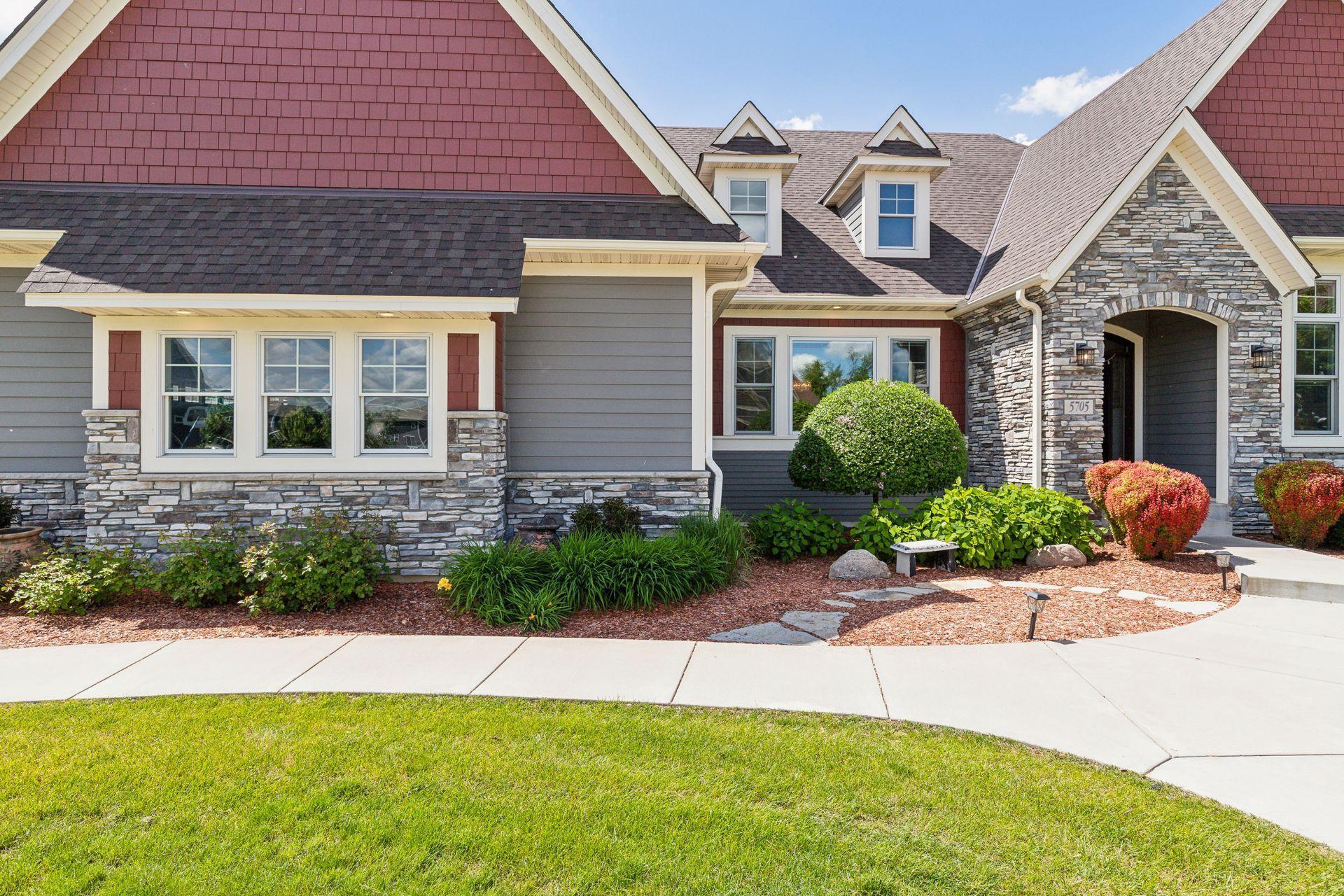 5705 Zanzibar Court N