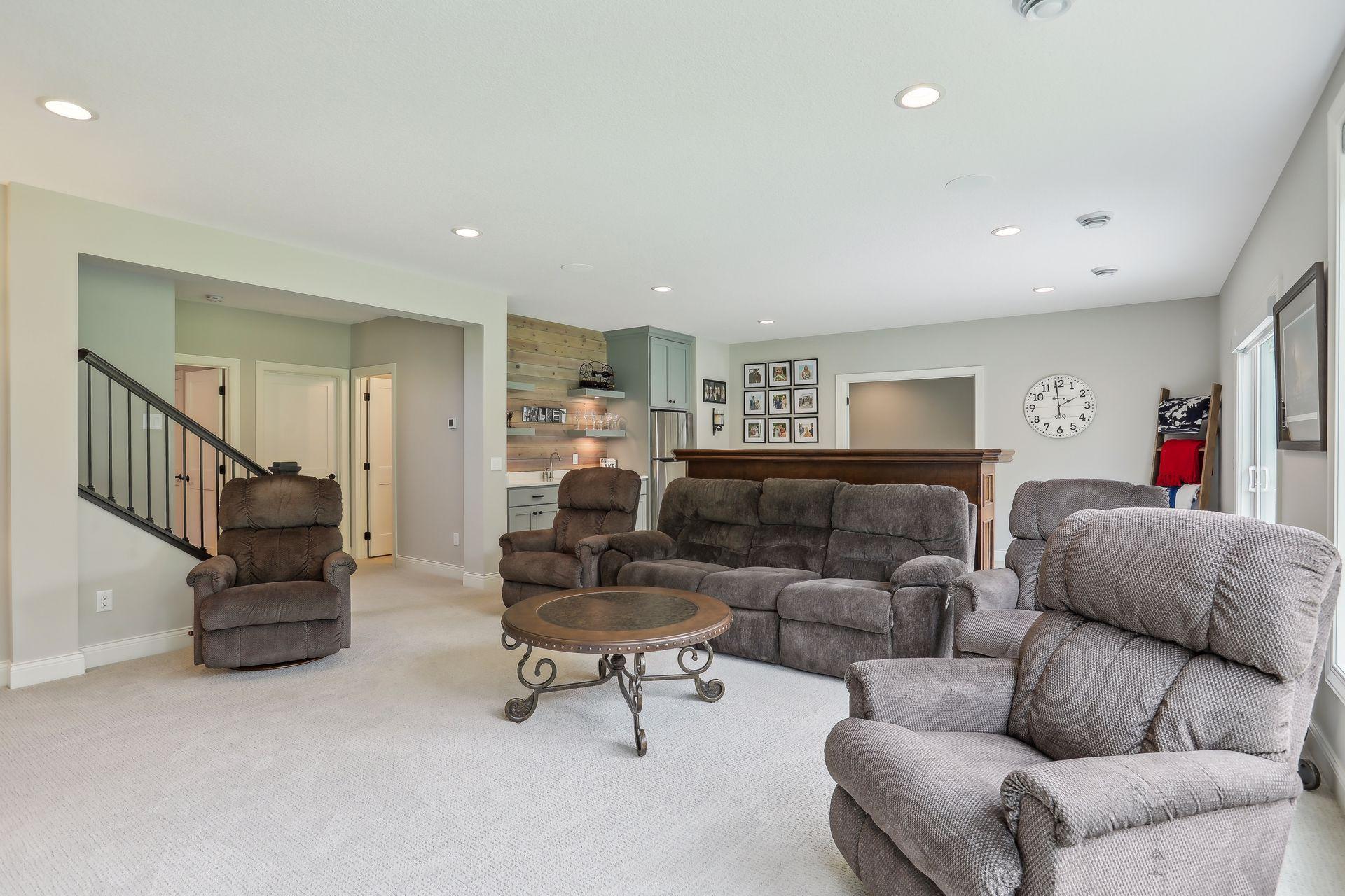 4249 Halstead Bay Alcove