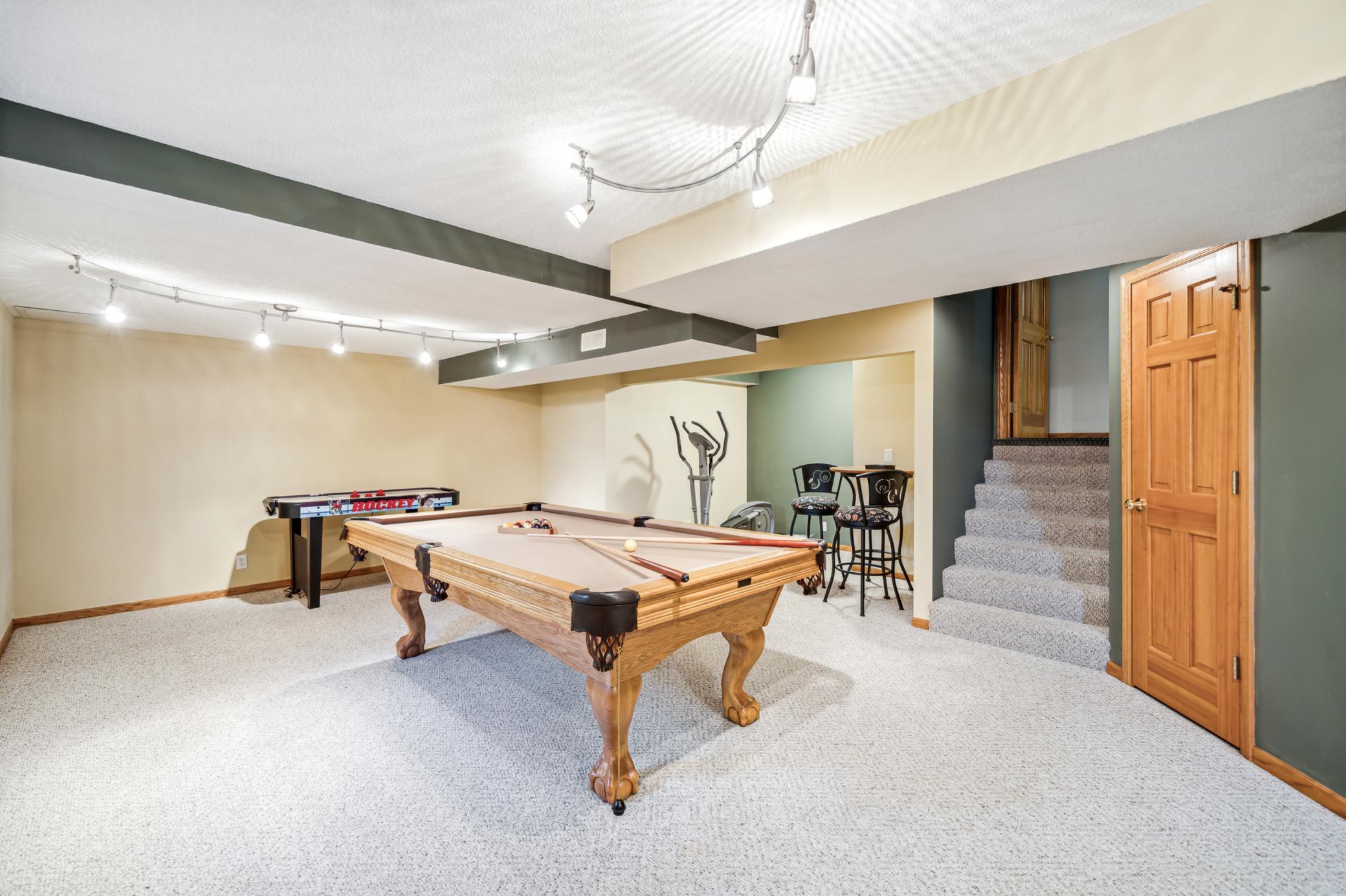 635 Sunset Court
