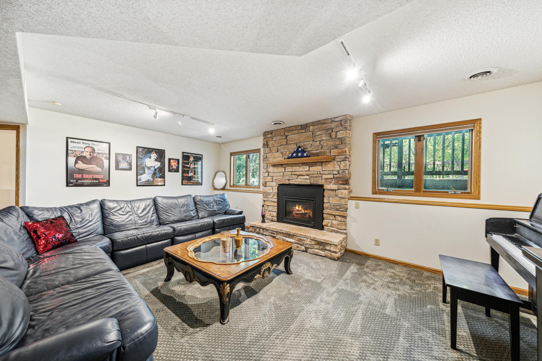 635 Sunset Court