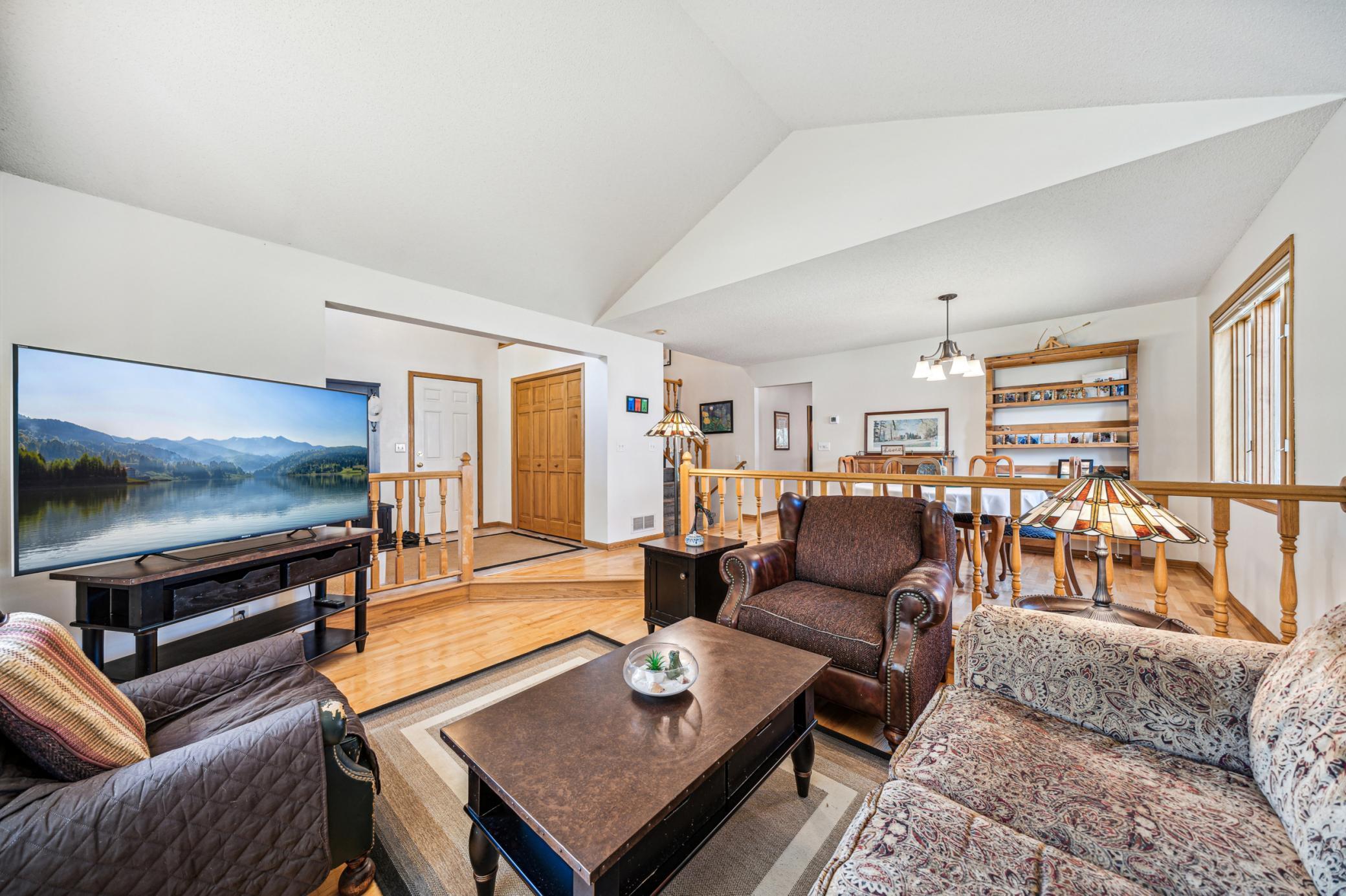 635 Sunset Court