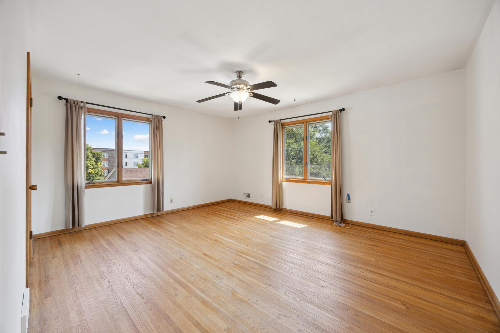 5707-5709 Goodrich Avenue