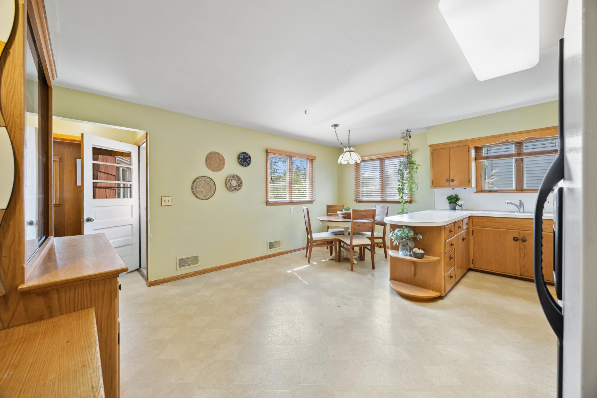 5707-5709 Goodrich Avenue