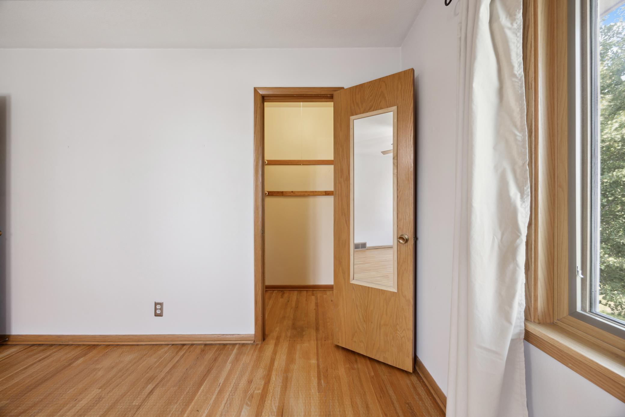 5707-5709 Goodrich Avenue