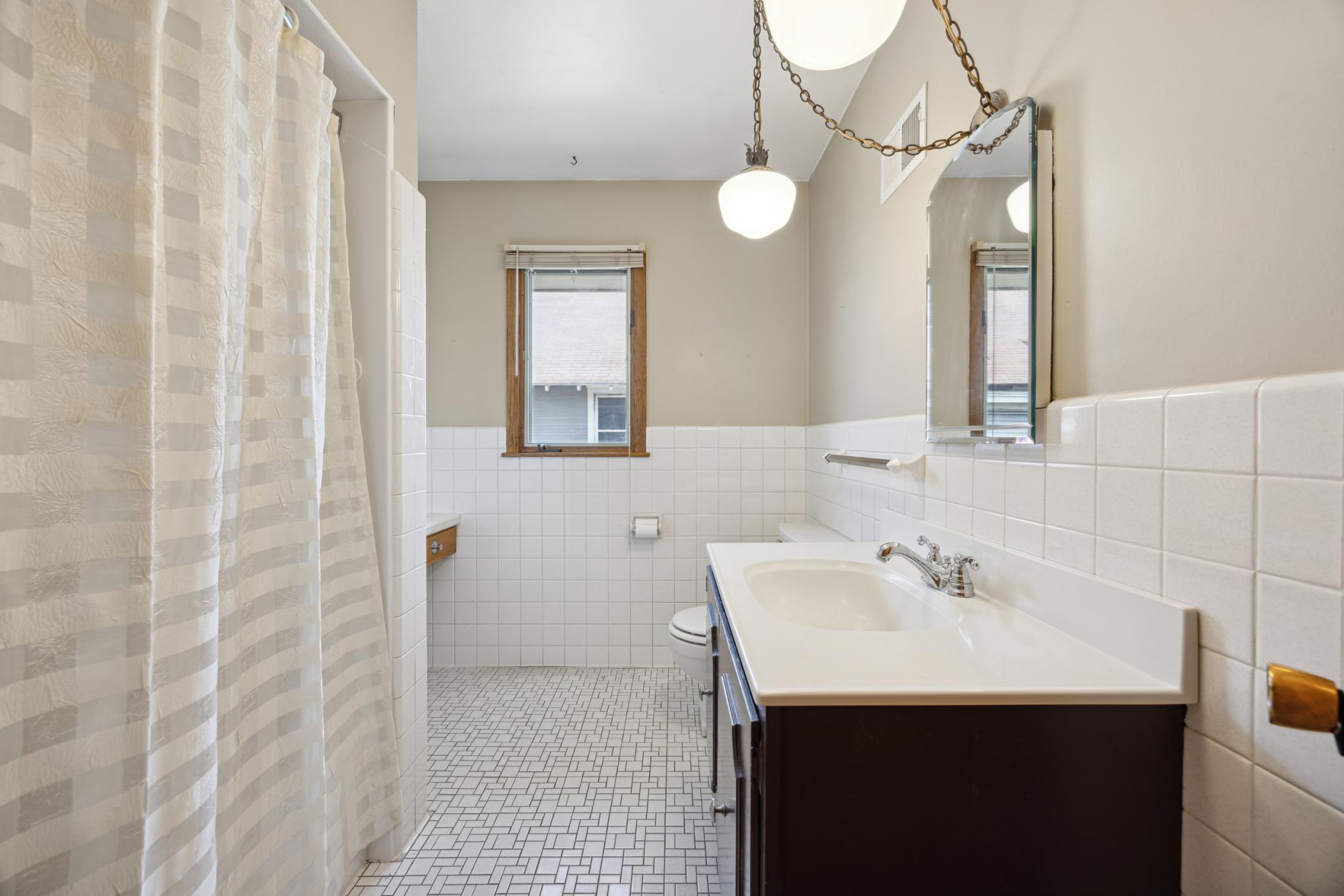 5707-5709 Goodrich Avenue