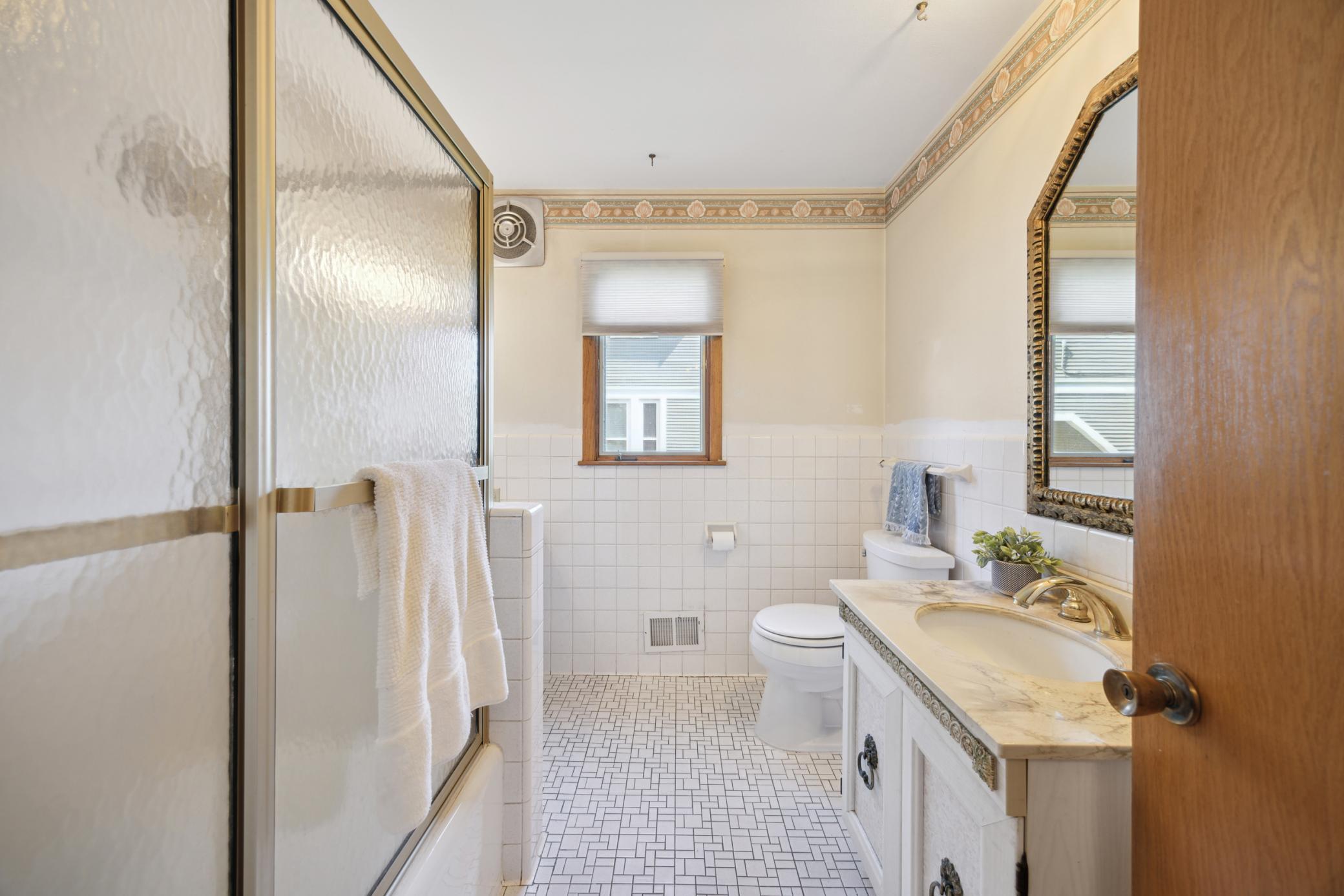 5707-5709 Goodrich Avenue