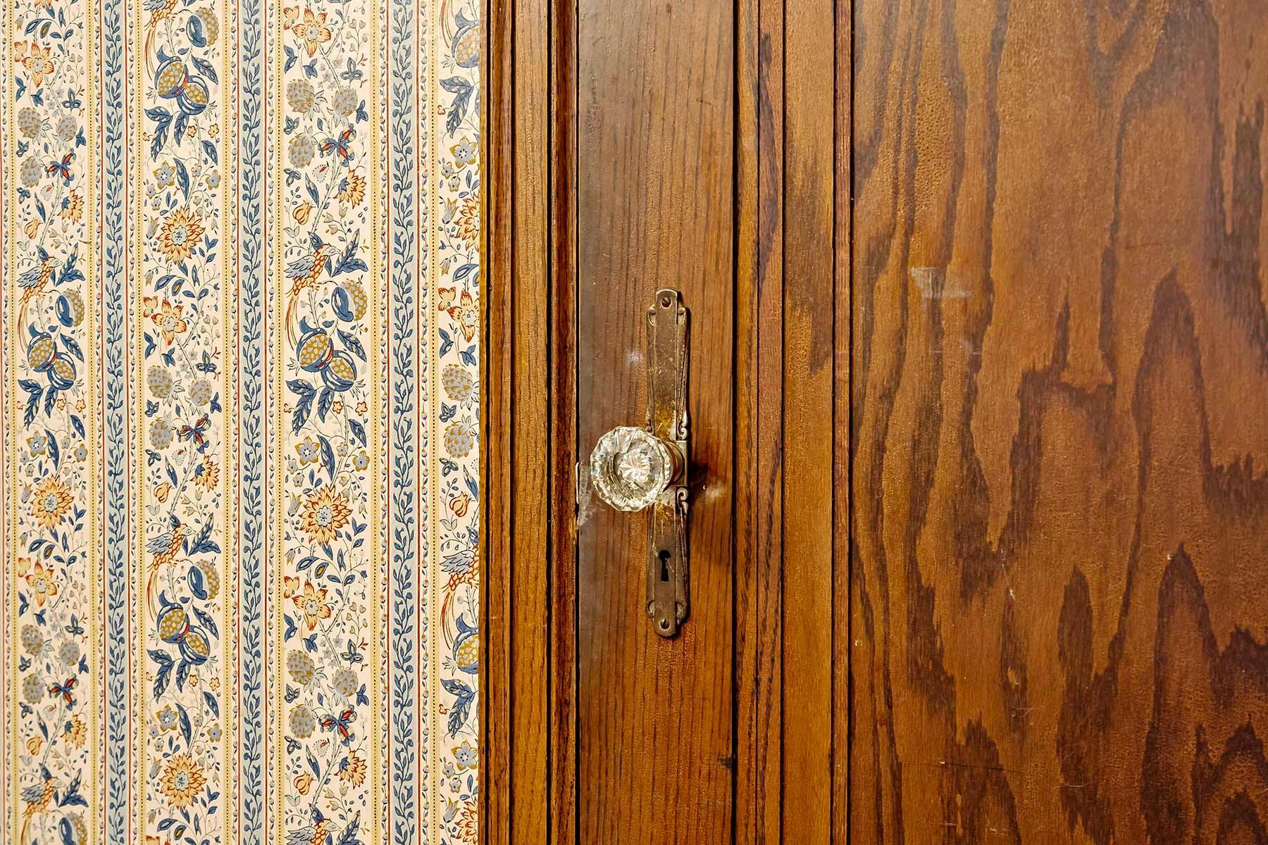 16913 Cottage Grove Avenue