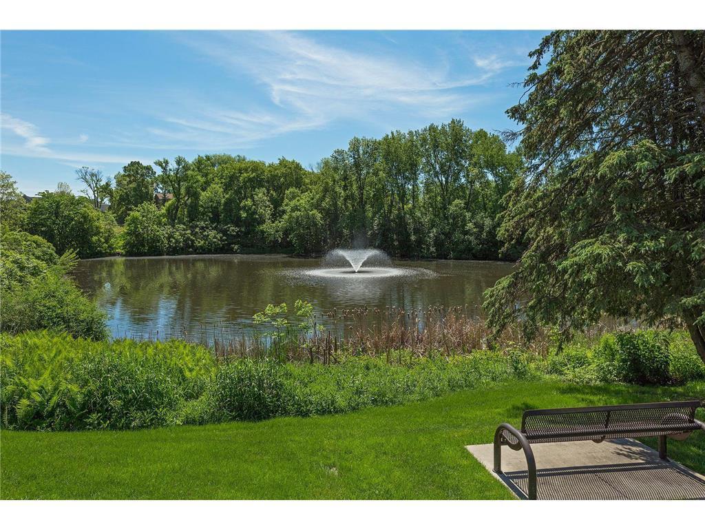 205 Barry Avenue S Unit: 213