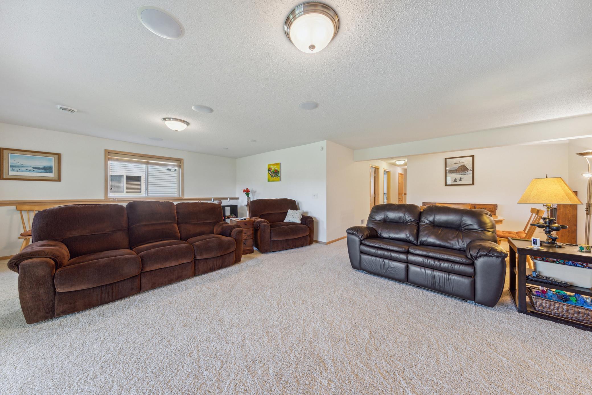 10850 Tyler Court NE