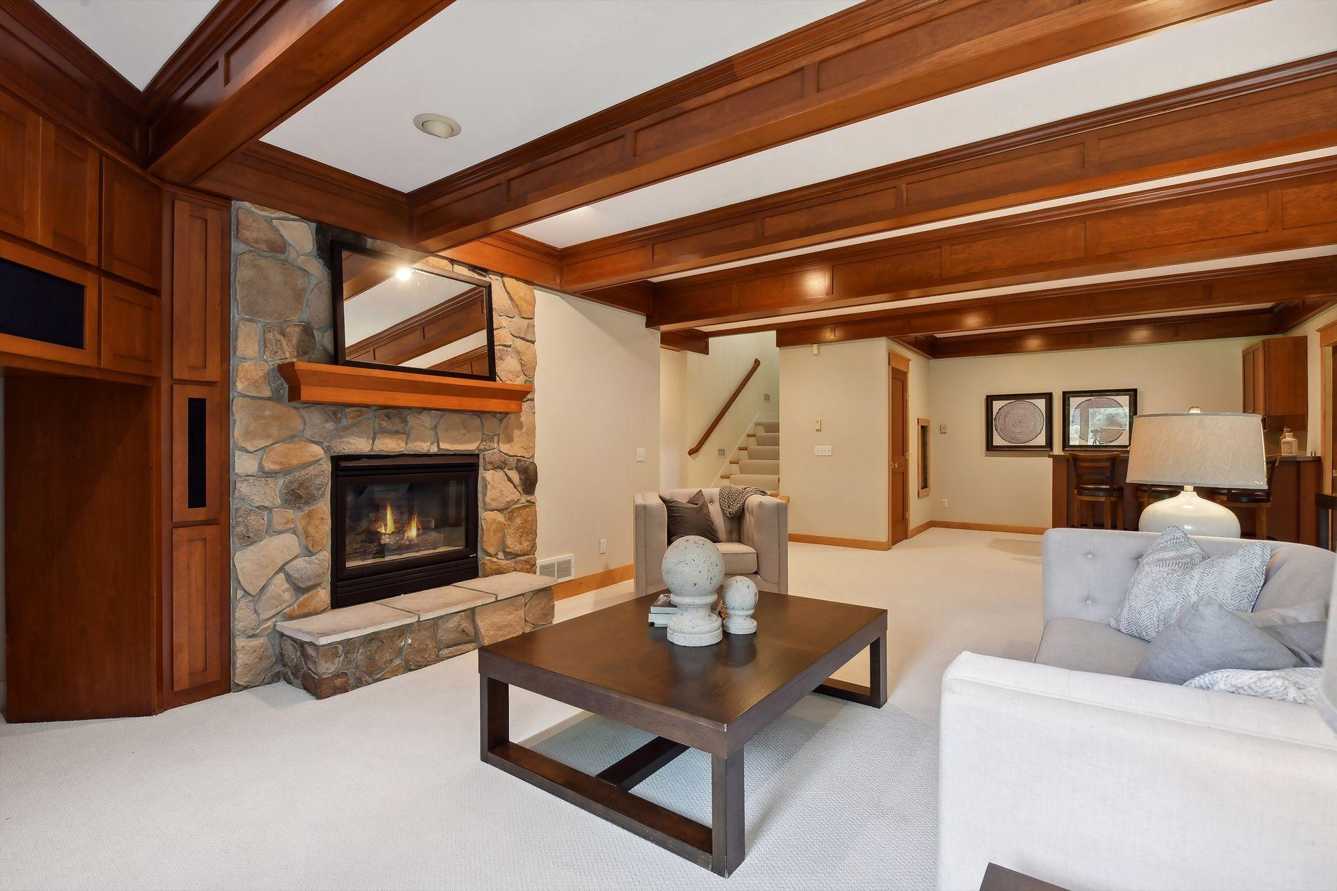6140 Wood Hill Lane