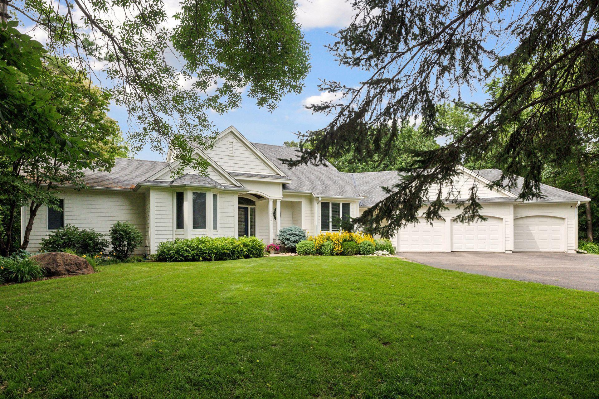6140 Wood Hill Lane