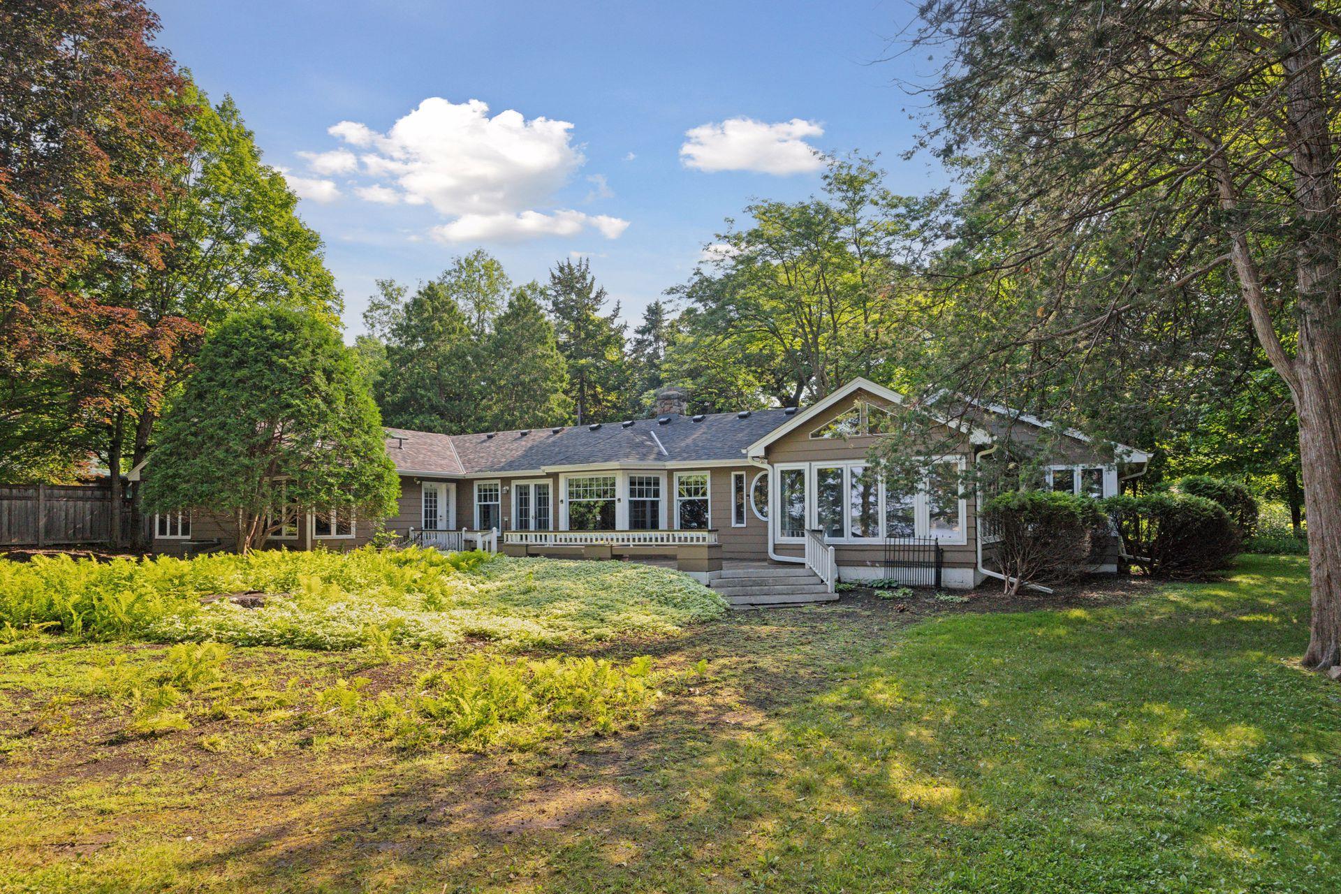 27940 Smithtown Road