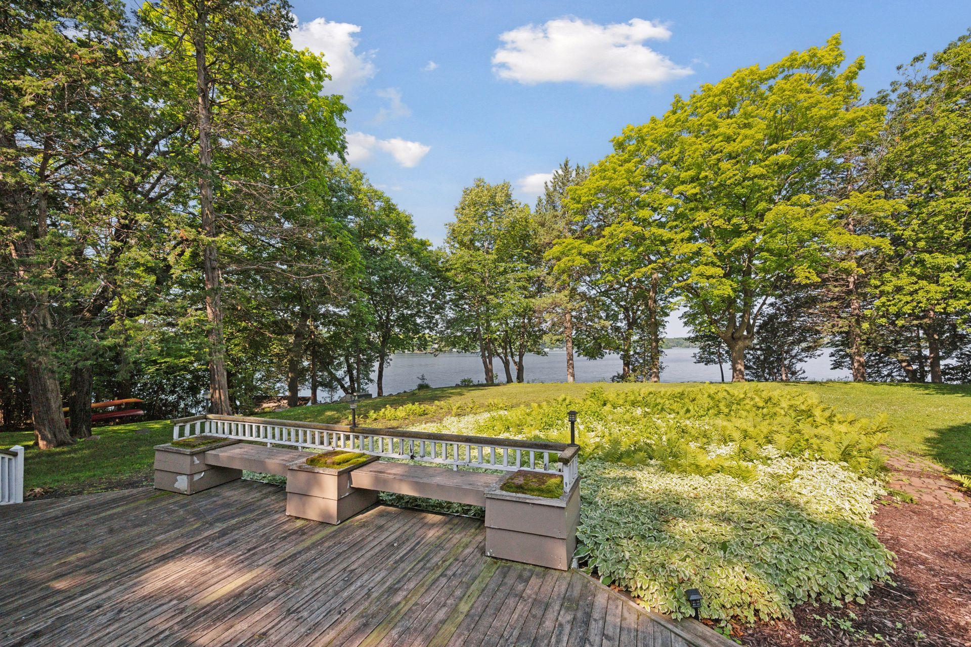 27940 Smithtown Road