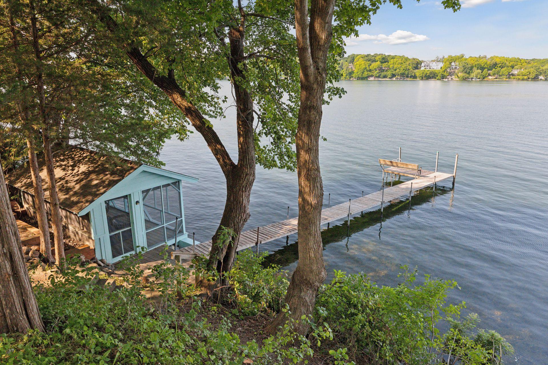 27940 Smithtown Road
