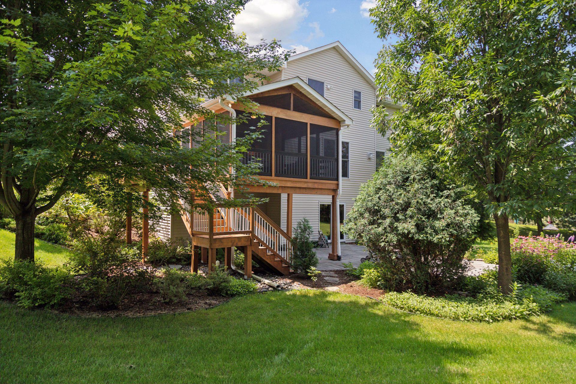 1561 Stoneridge Circle