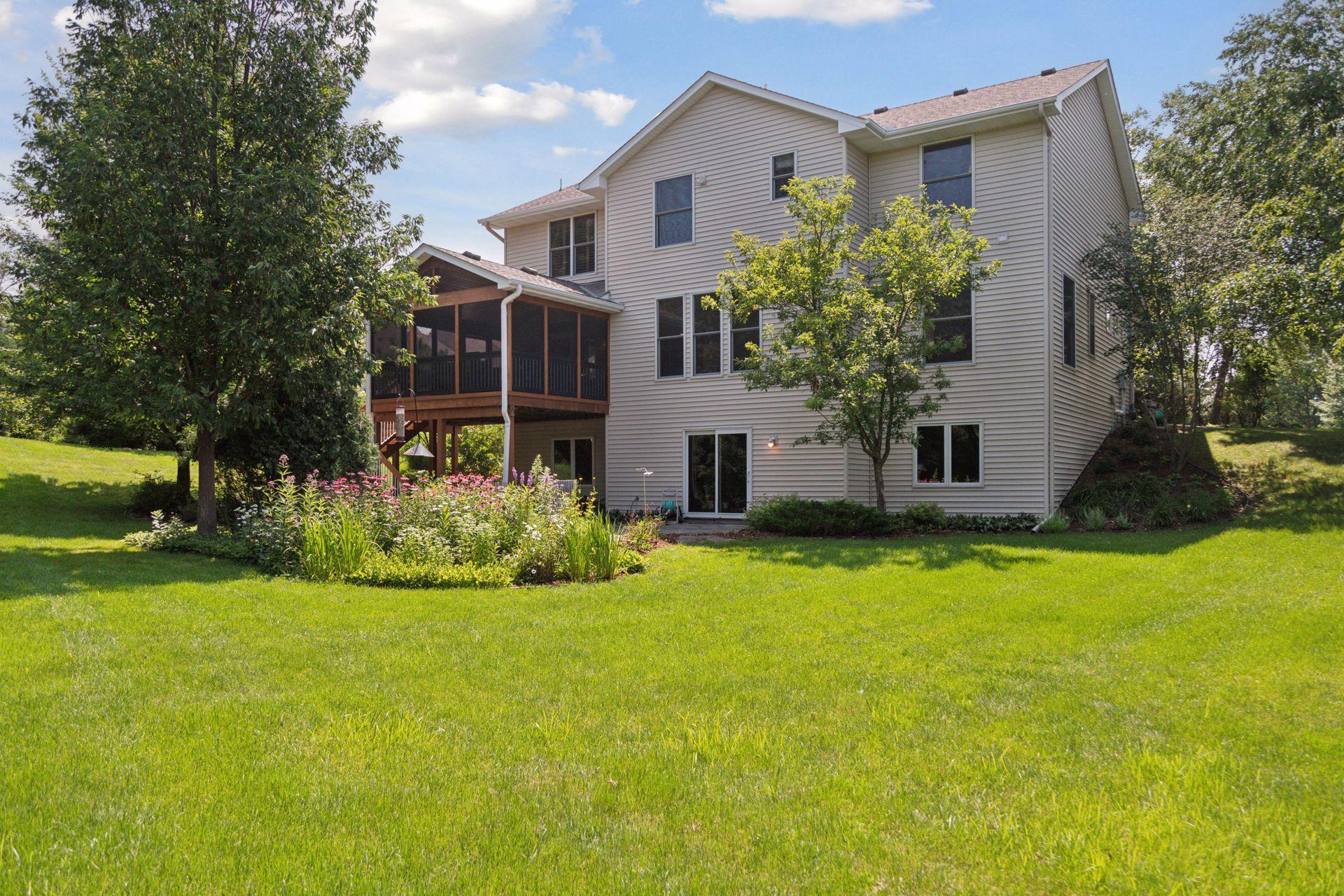 1561 Stoneridge Circle