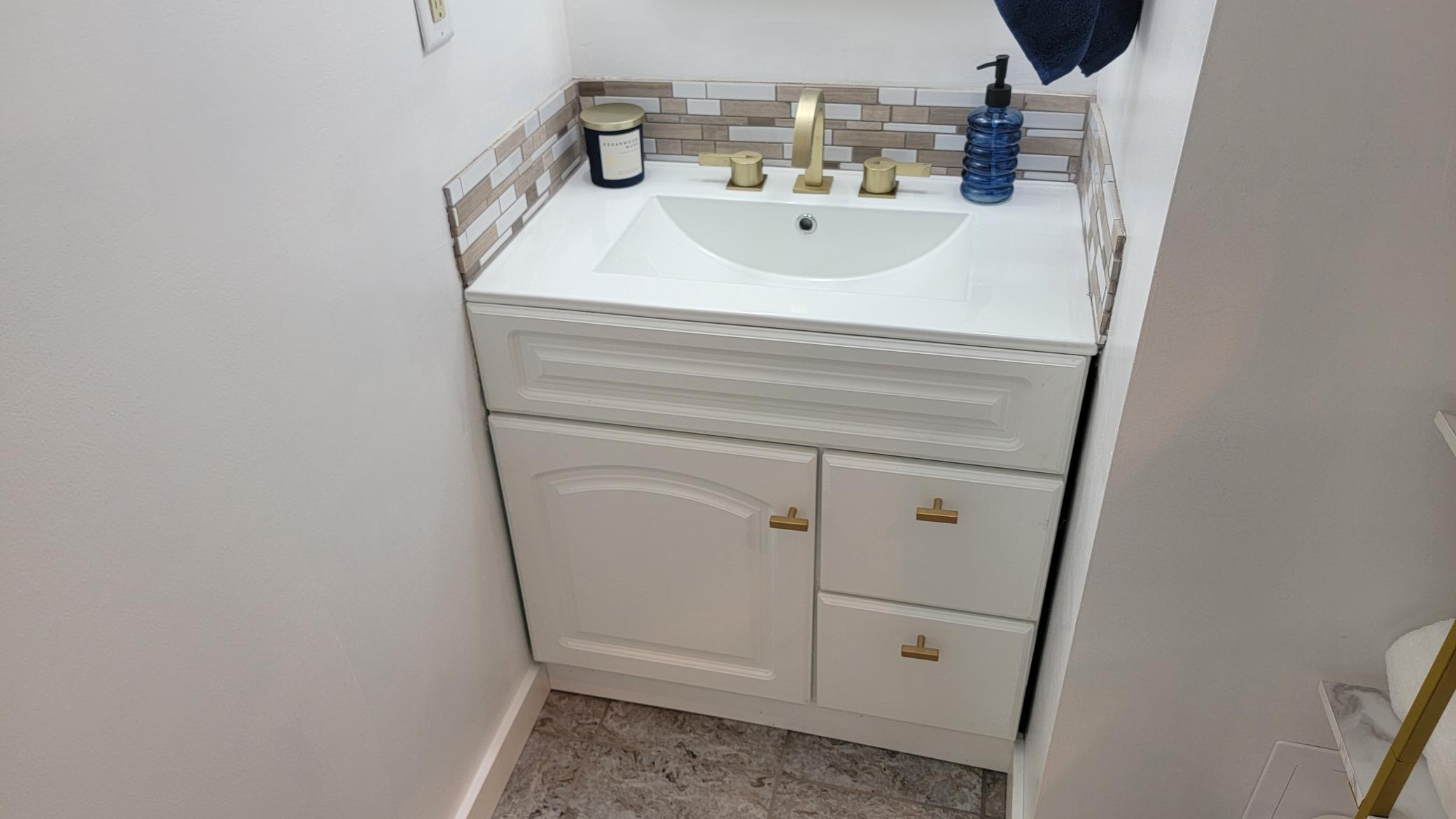 3833 Jordan Avenue N