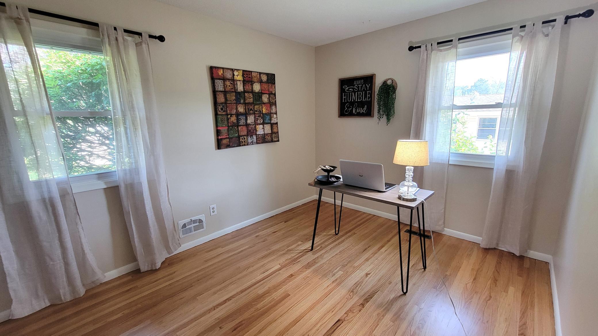 3833 Jordan Avenue N