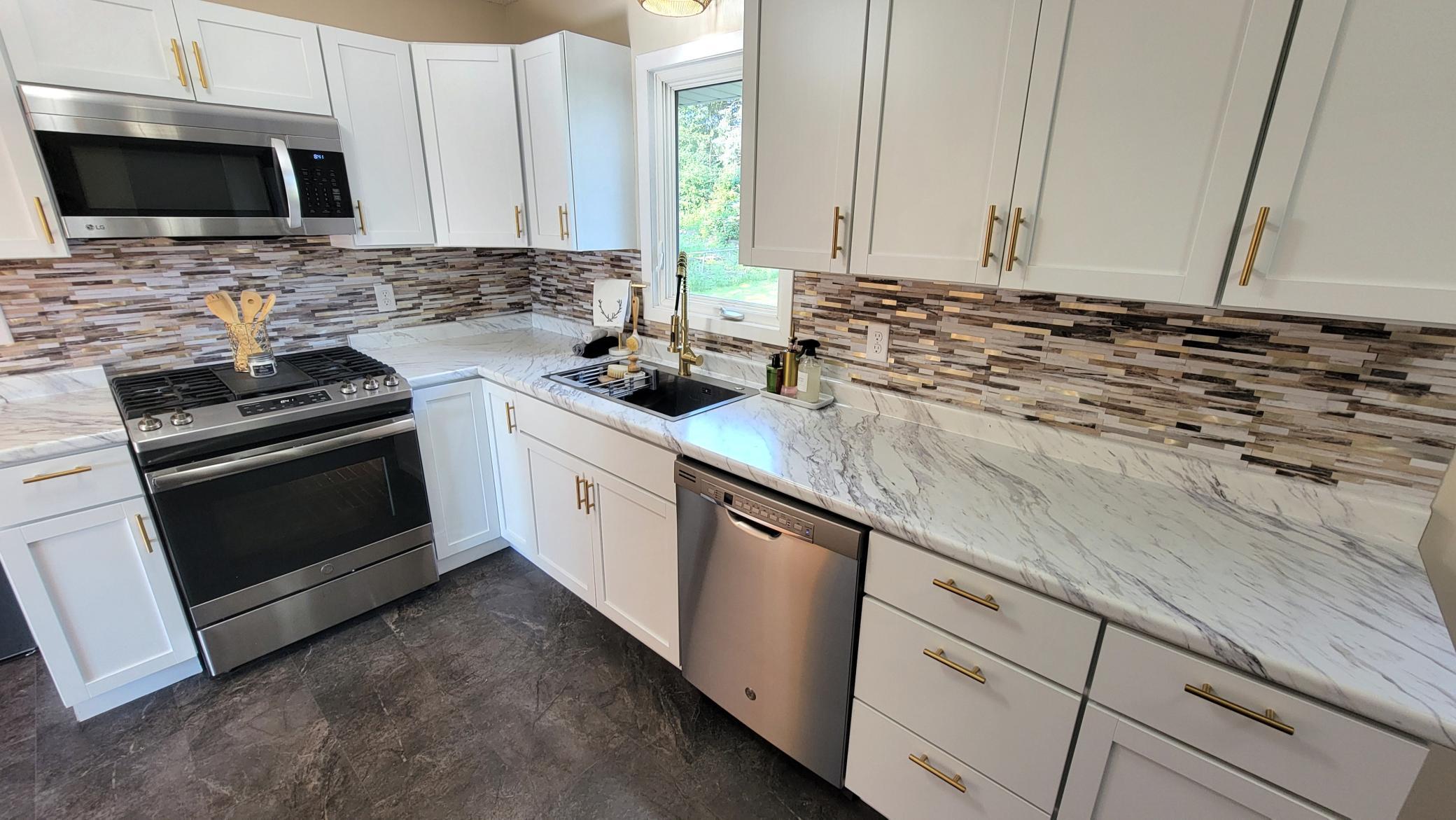 3833 Jordan Avenue N